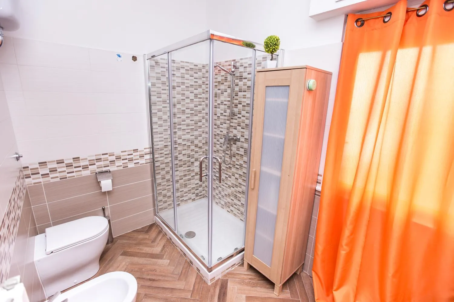 Shower in Quelli della via Gluck