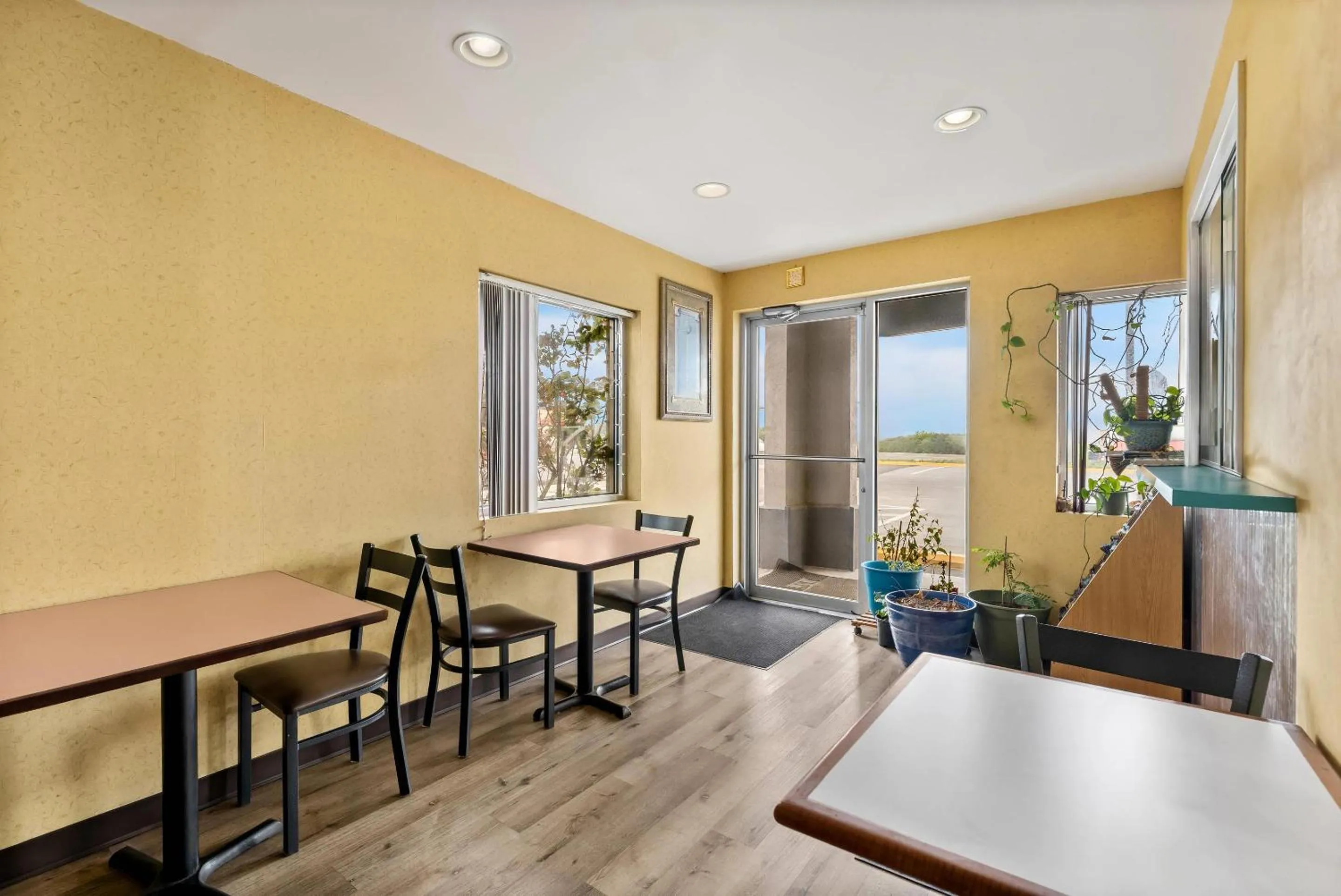 Lobby or reception in Econo Lodge Fredericksburg near I-95