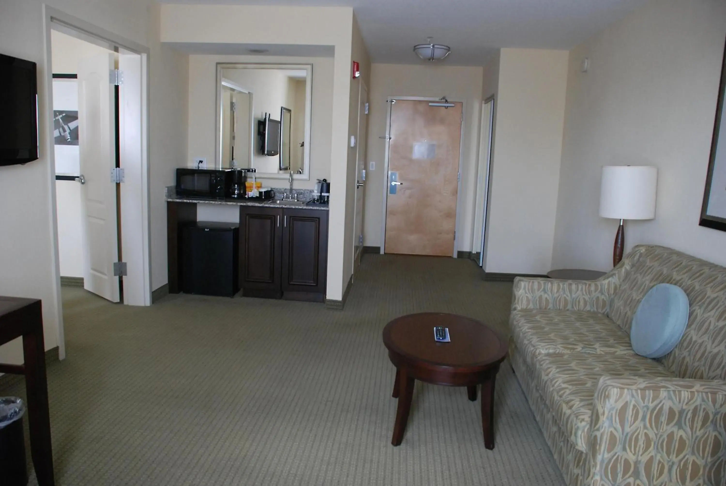 Photo of the whole room, Seating Area in Hilton Garden Inn Lakeland