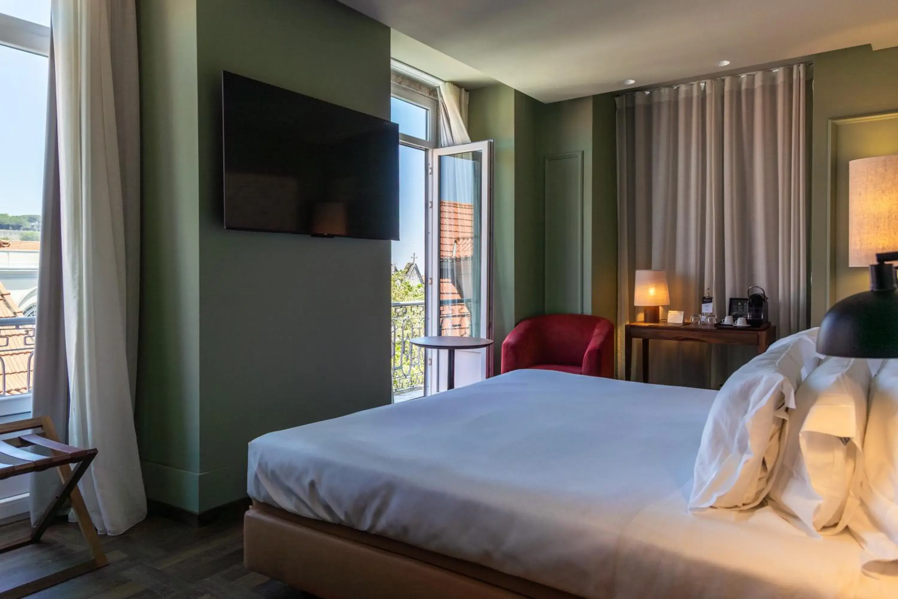 Bed in Lisboa Carmo Hotel Bed in Lisboa Carmo Hotel