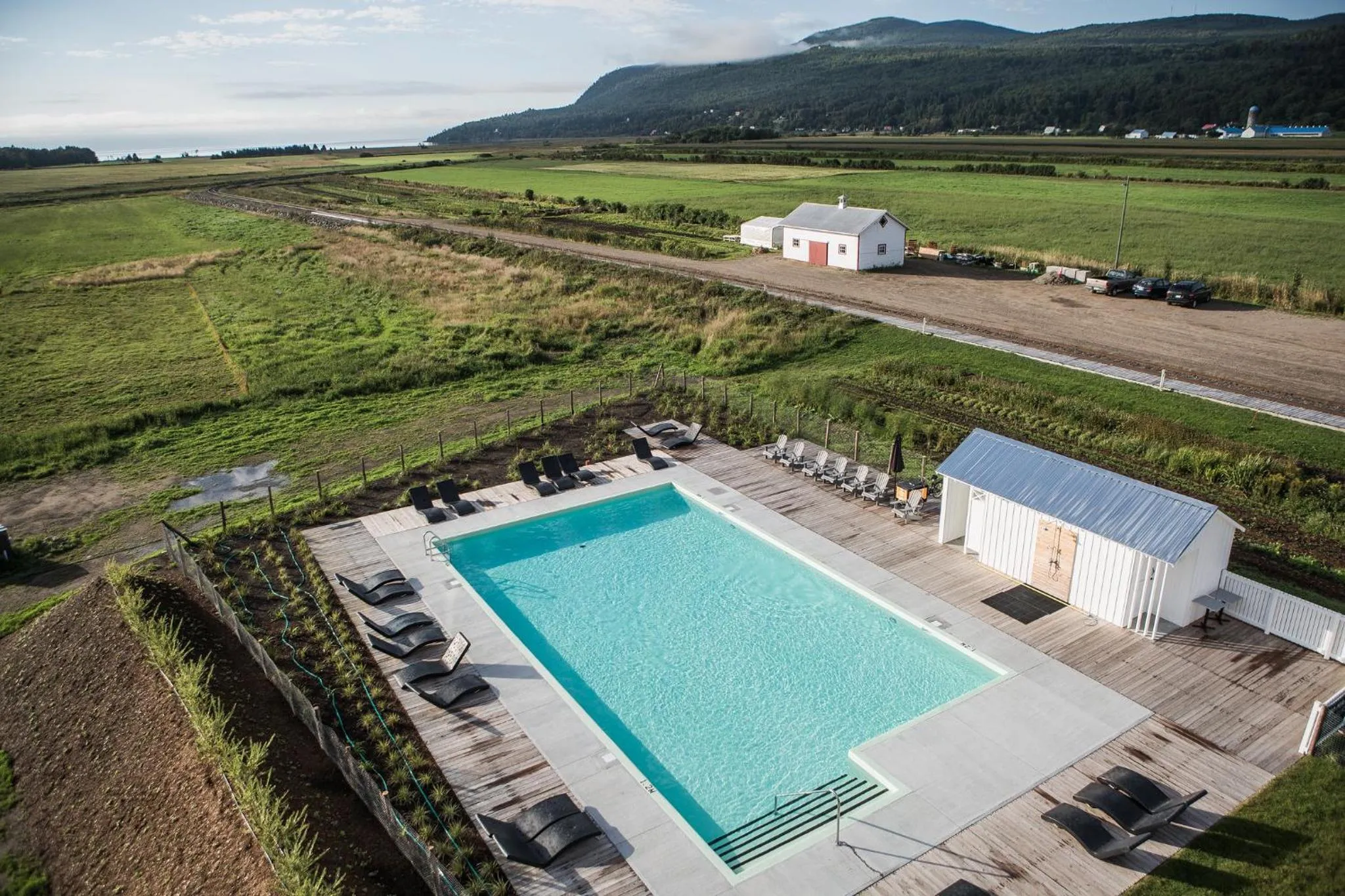 Swimming pool in Hôtel & Spa Le Germain Charlevoix