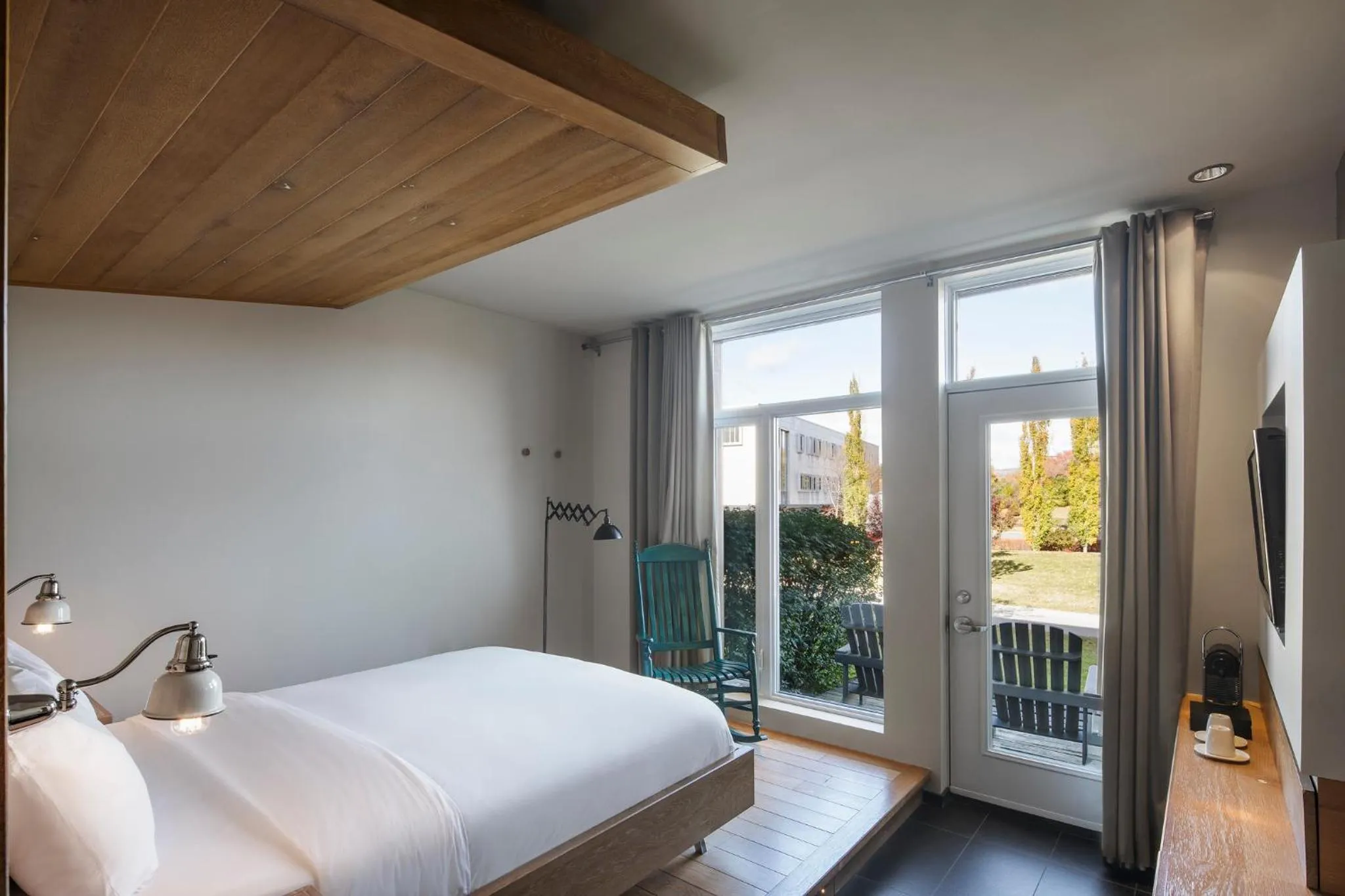 Bed in Hôtel & Spa Le Germain Charlevoix