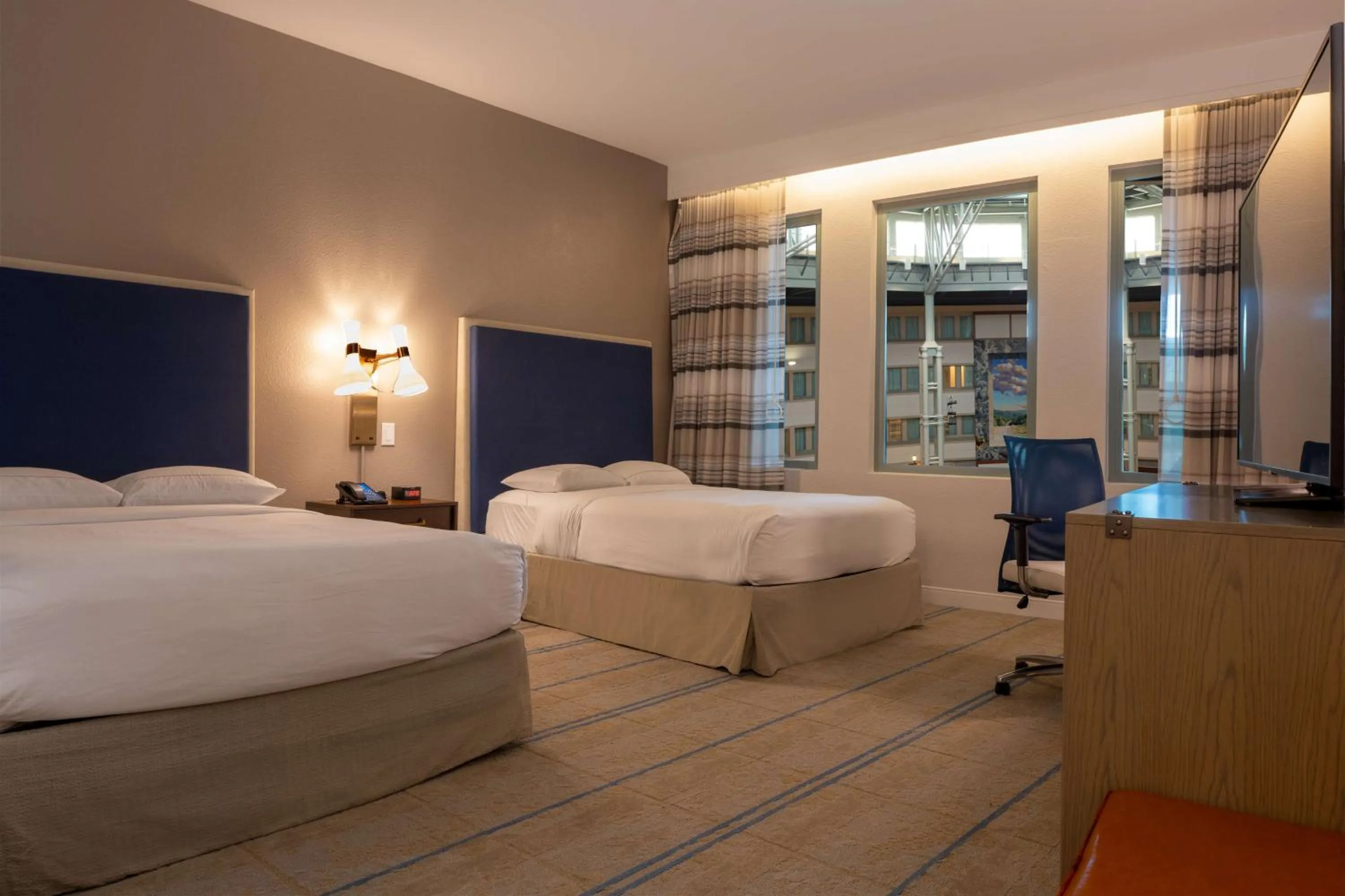 Bedroom, Bed in Hilton Austin Airport