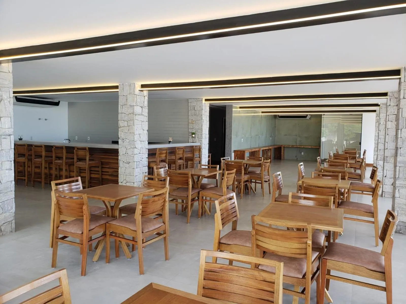 Restaurant/places to eat in Deck de Búzios