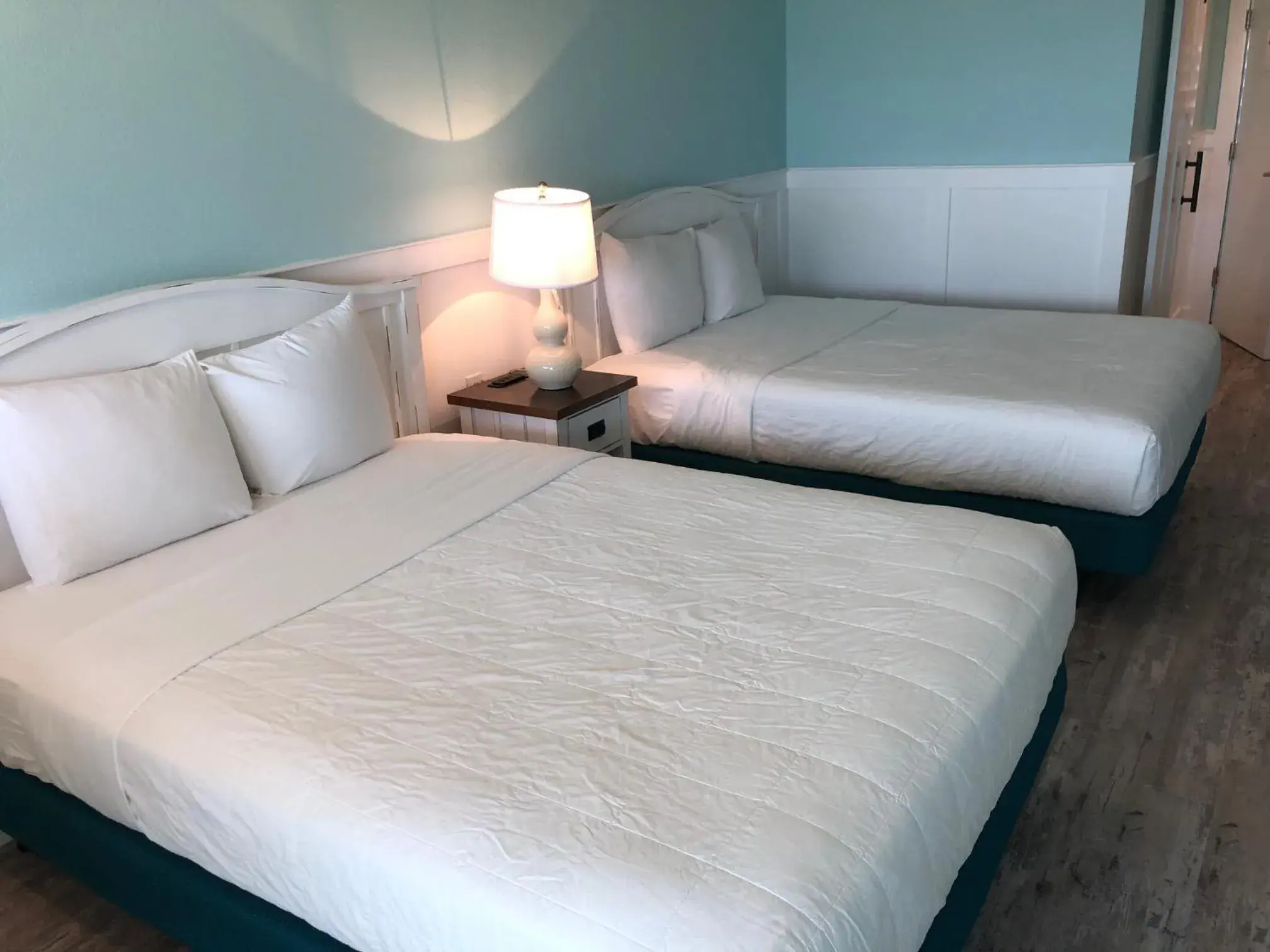 Bedroom, Bed in John Yancey Oceanfront Inn Bedroom, Bed in John Yancey Oceanfront Inn