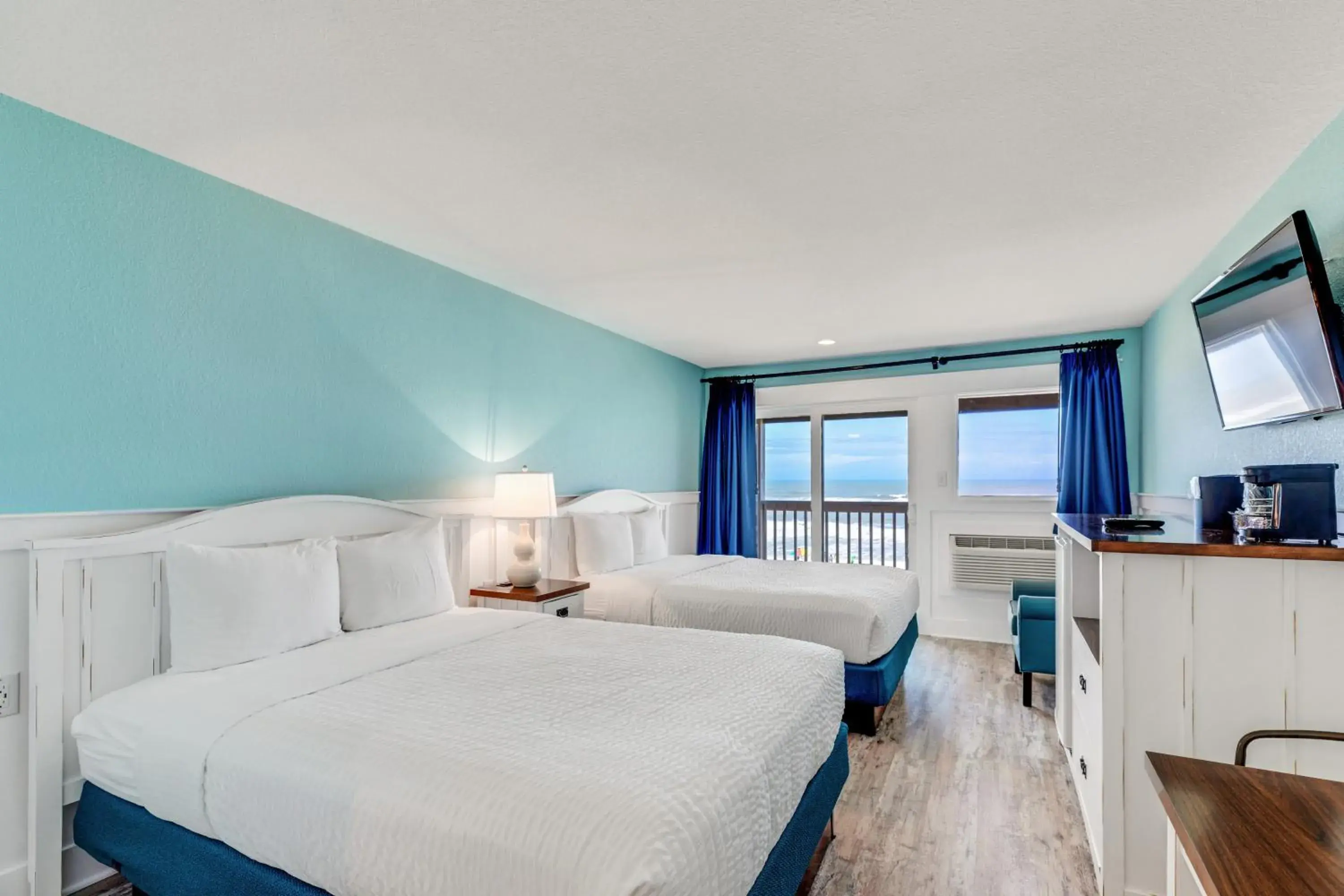View (from property/room), Bed in John Yancey Oceanfront Inn View (from property/room), Bed in John Yancey Oceanfront Inn