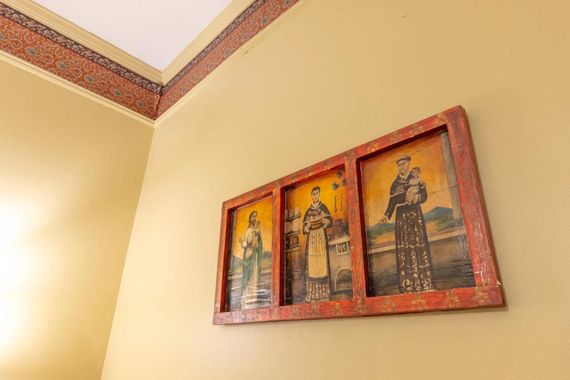 Decorative detail in Historic Plaza Hotel