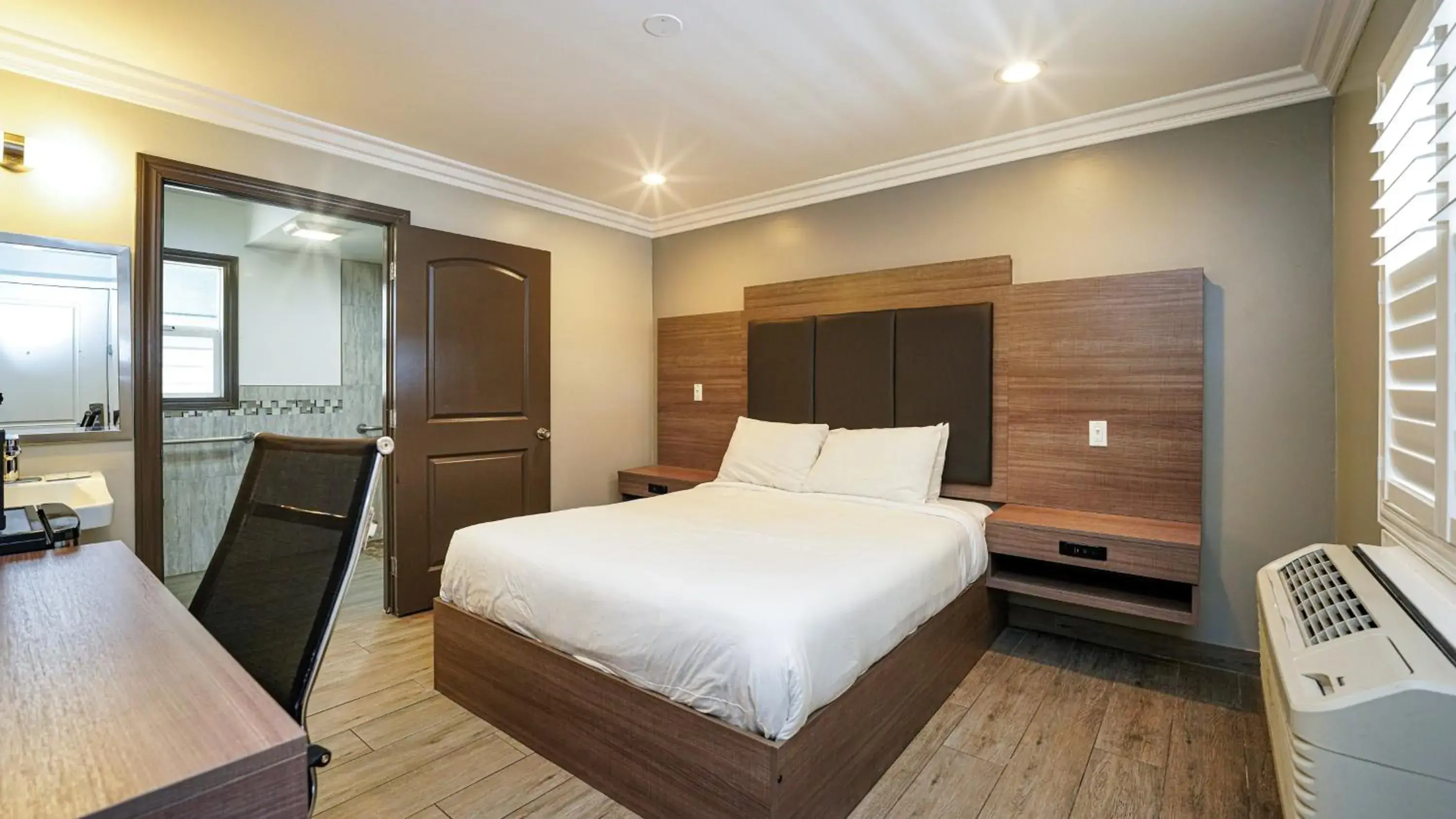 Bed in Americas Best Value Inn, Antioch Bed in Americas Best Value Inn, Antioch