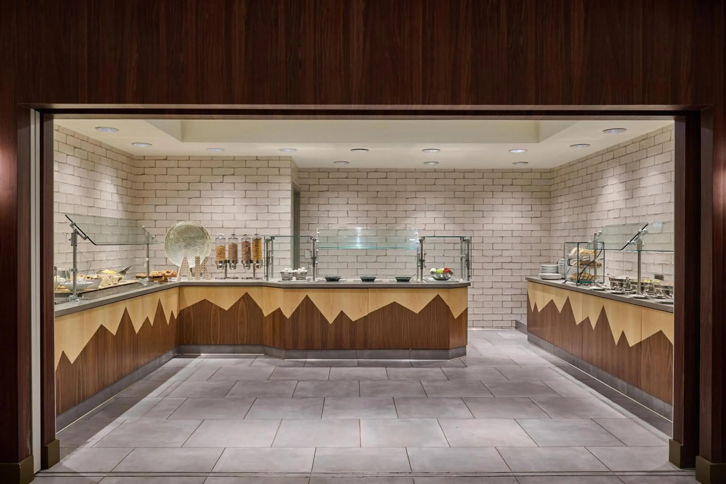 Restaurant/places to eat in Hilton Anchorage Restaurant/places to eat in Hilton Anchorage