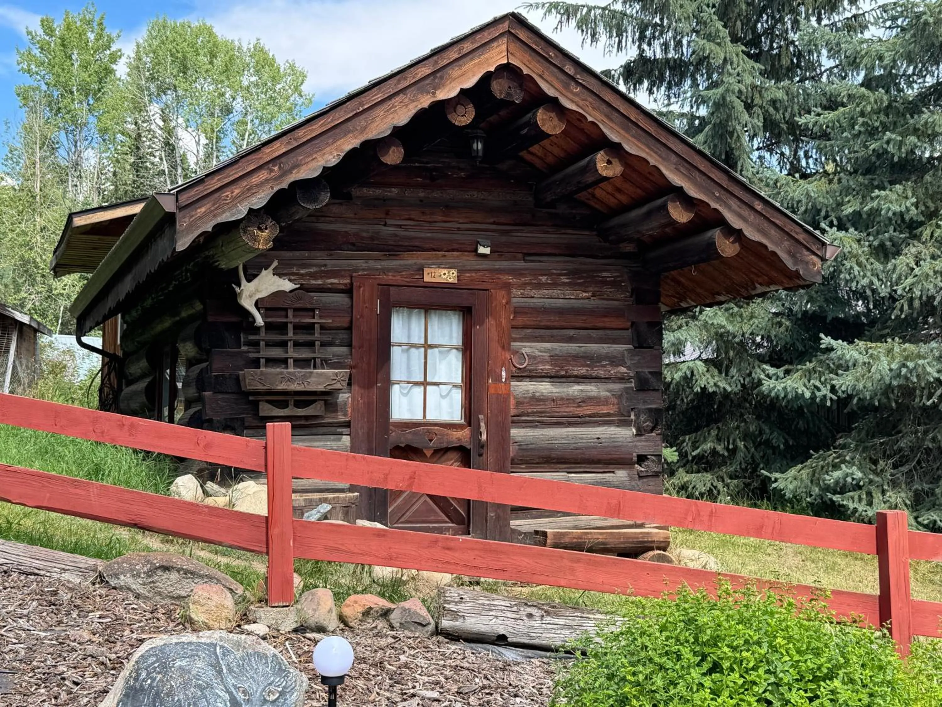 Property building in Nakiska Bear Ranch