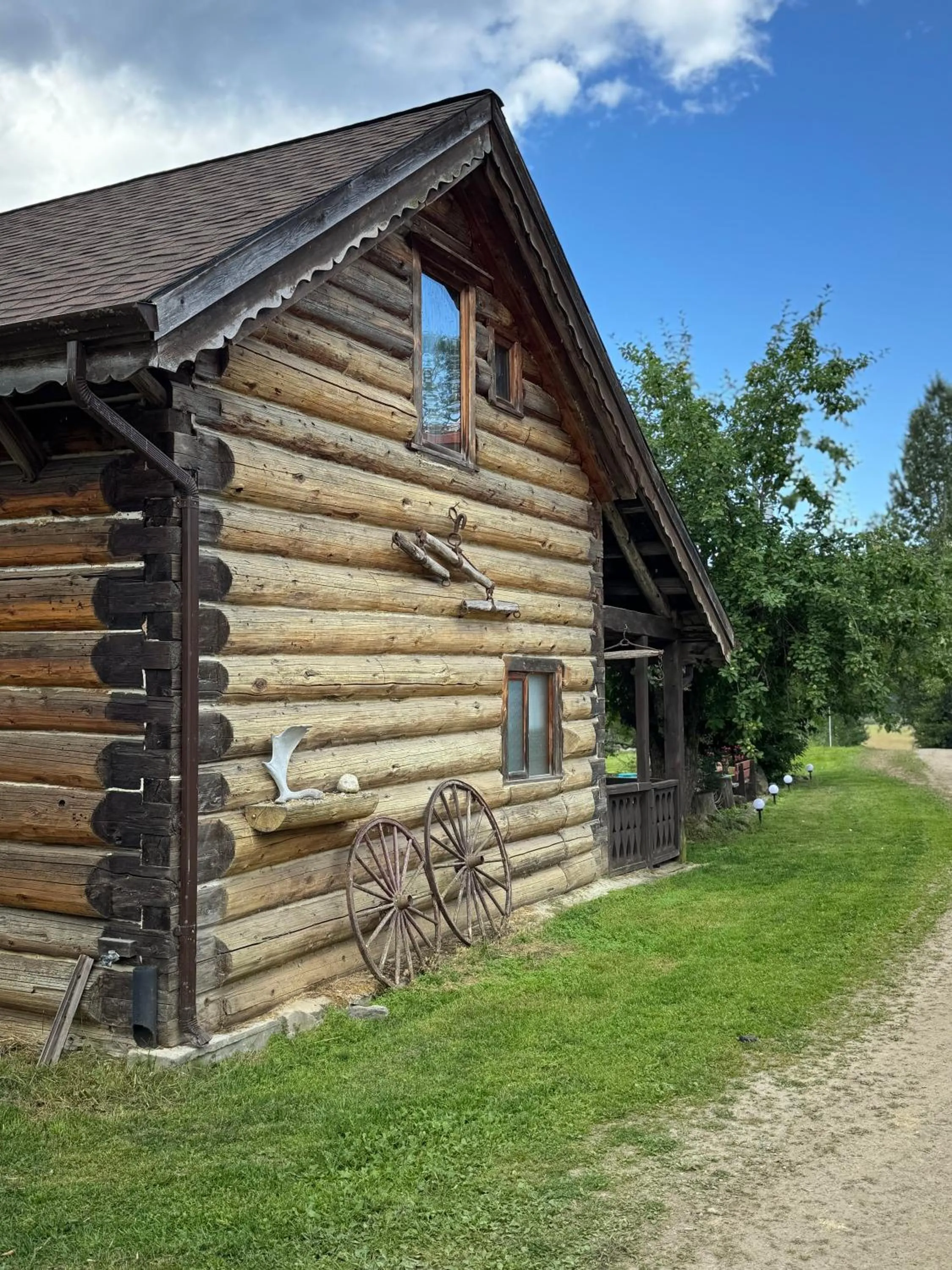 Property building in Nakiska Bear Ranch