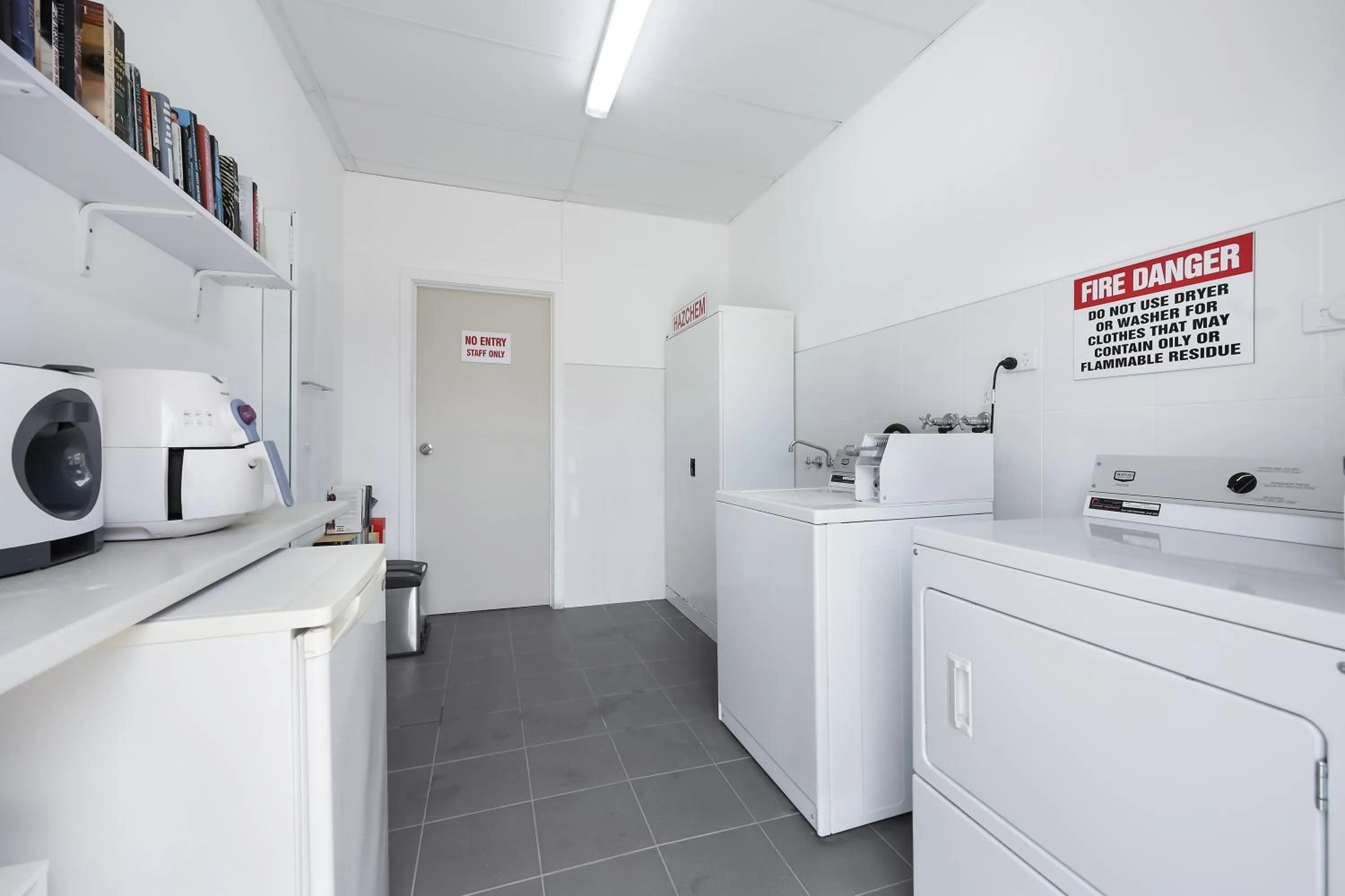 laundry in Comfort Inn May Park