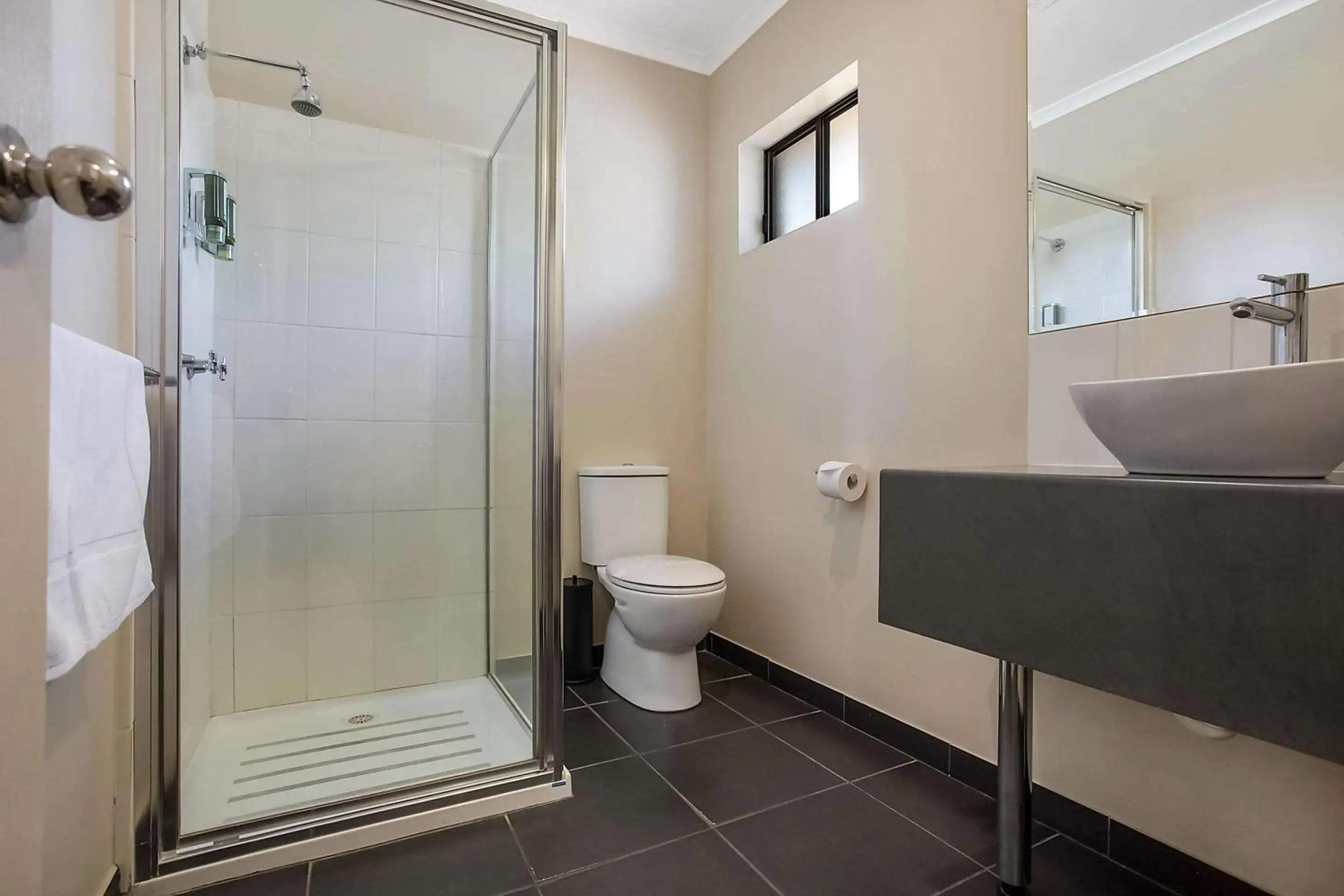 Bedroom in Comfort Inn May Park Bedroom in Comfort Inn May Park