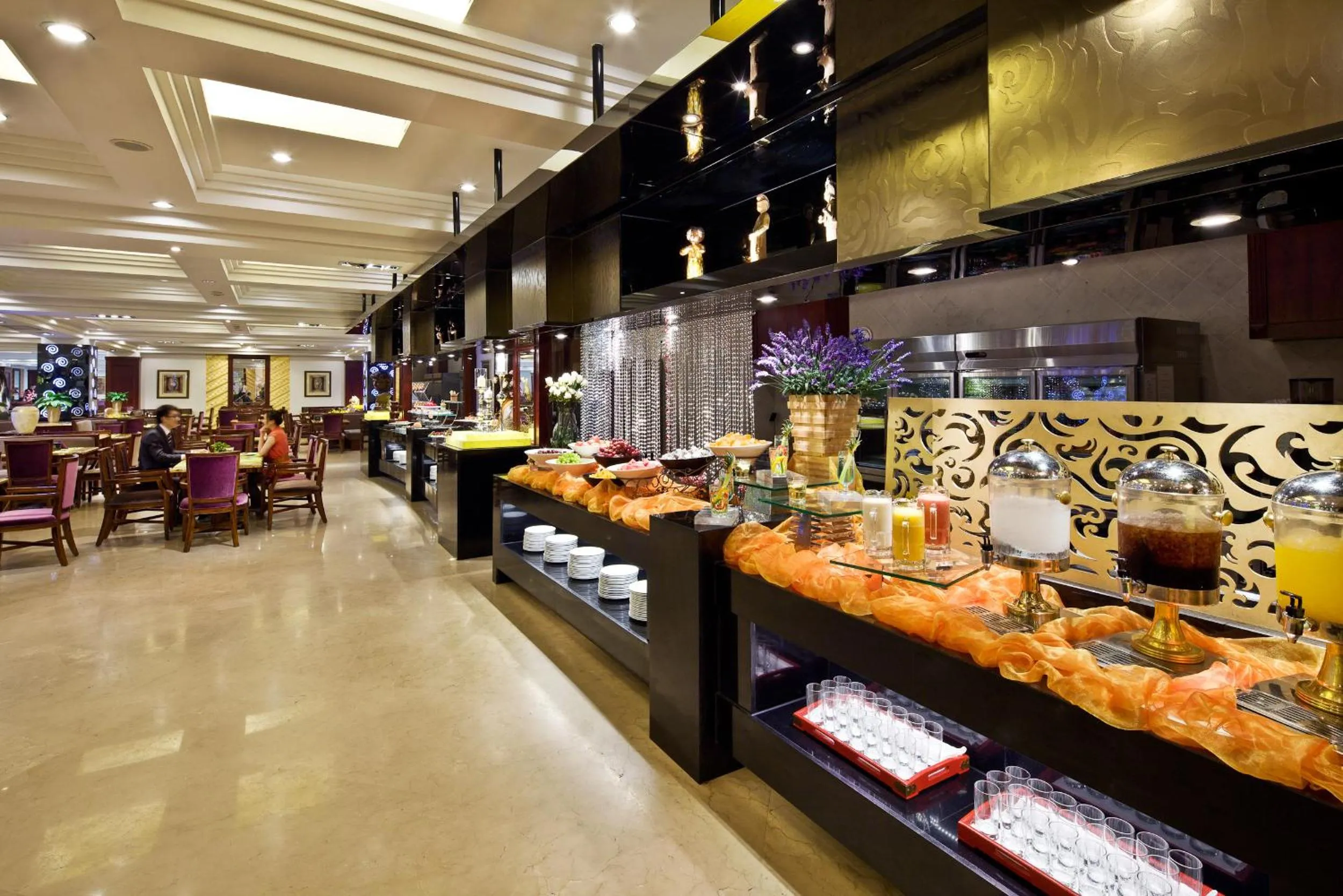 Food and drinks in Beijing International Hotel