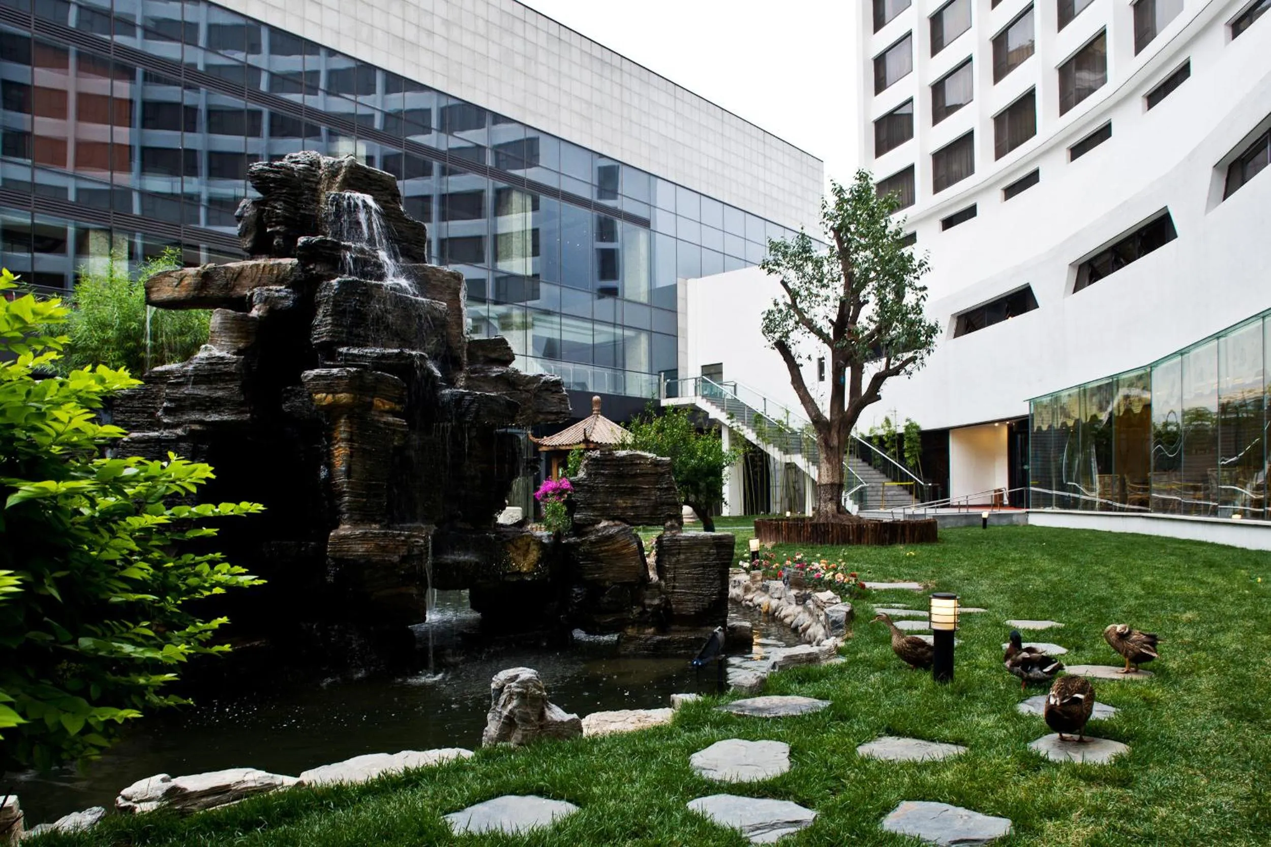 Facade/entrance in Beijing International Hotel