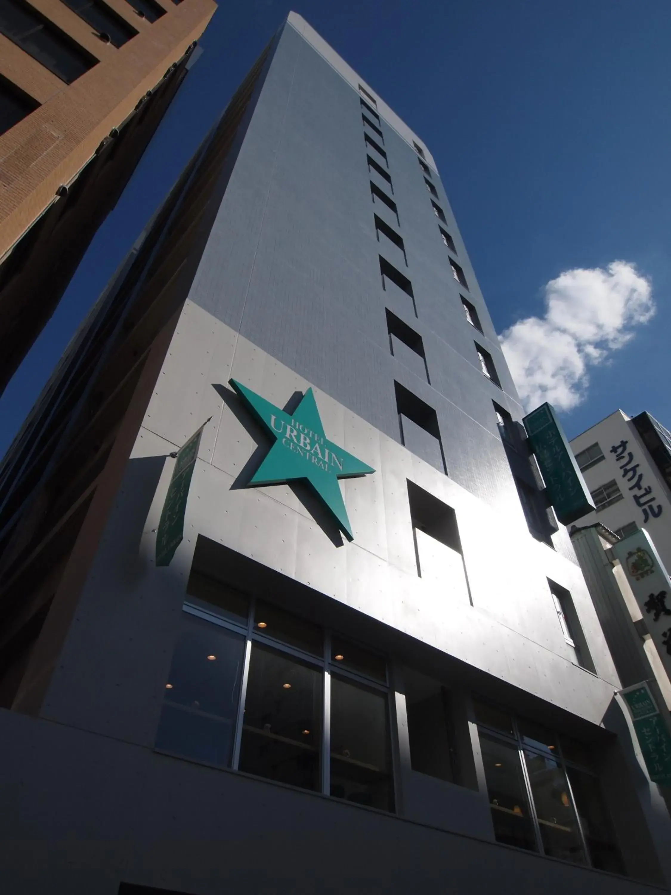 Facade/entrance in Urbain Hiroshima Central Facade/entrance in Urbain Hiroshima Central