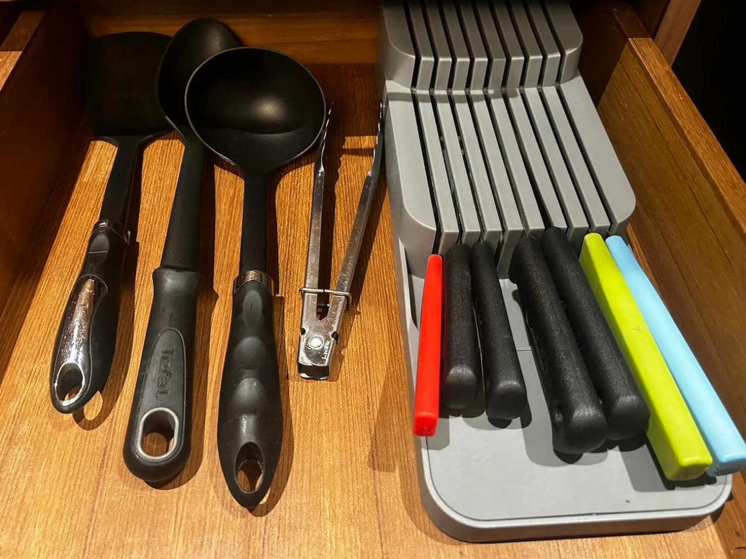 Kitchen or kitchenette in The Kiri Villas Resort