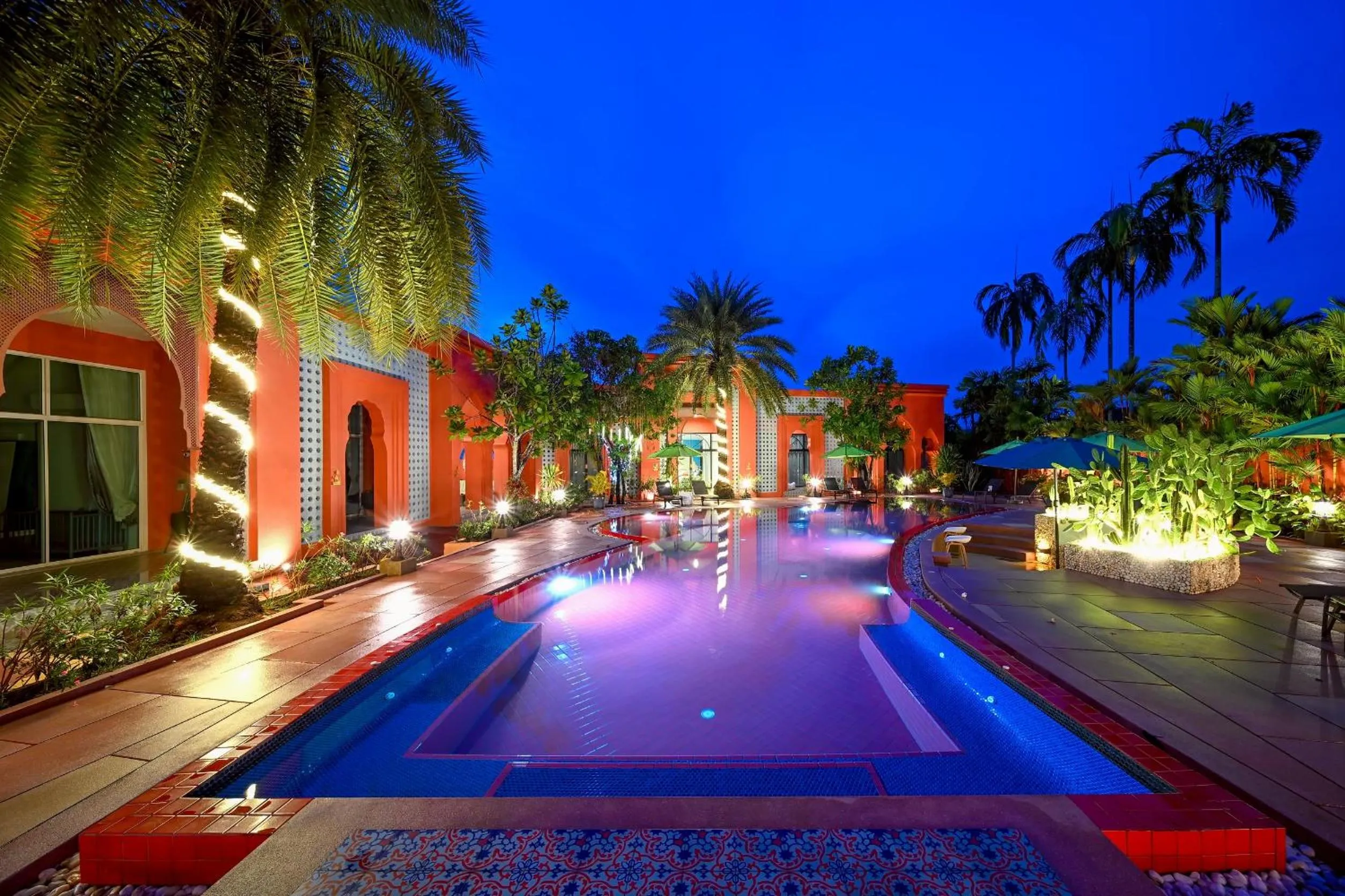 Night in The Kiri Villas Resort