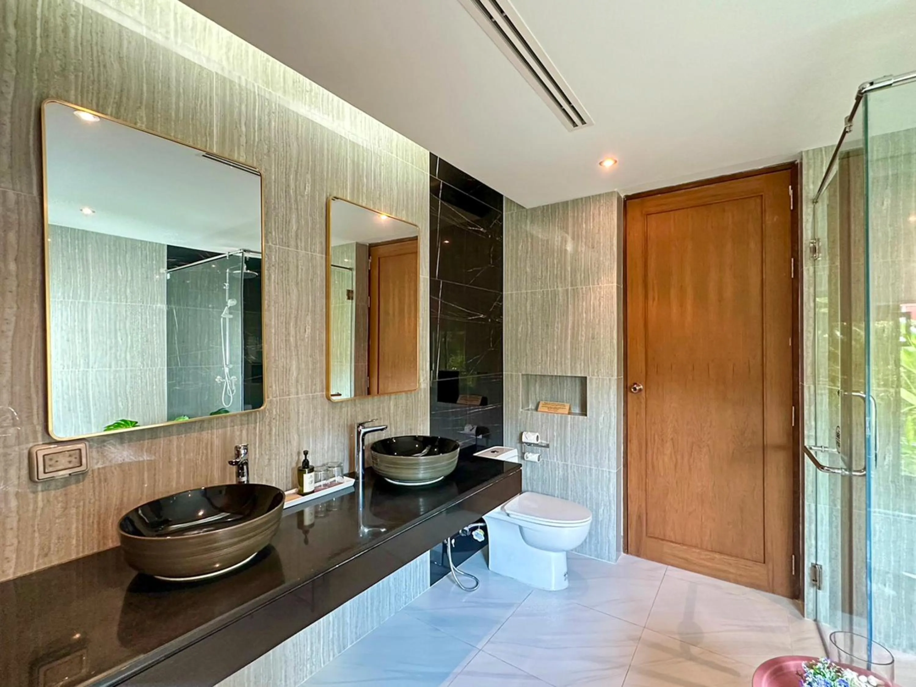 Shower in The Kiri Villas Resort