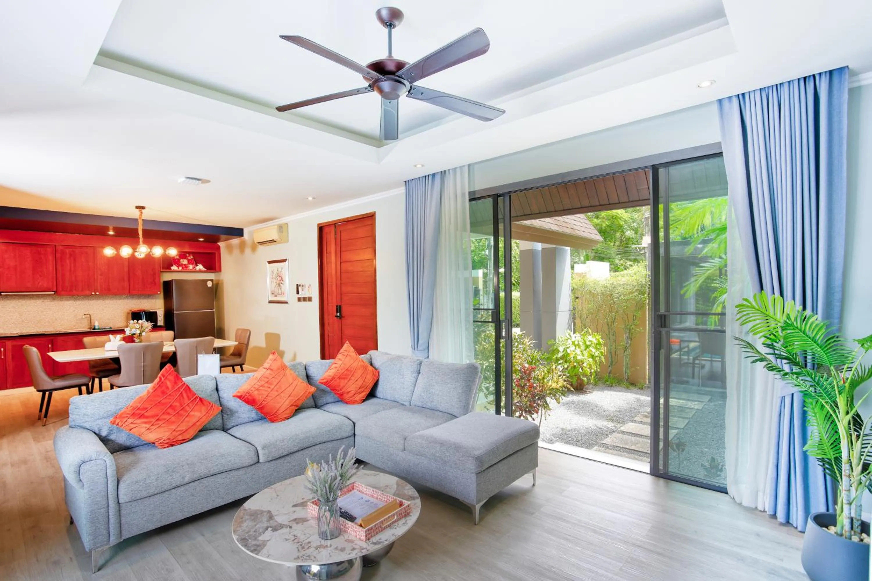 Kitchen or kitchenette in The Kiri Villas Resort