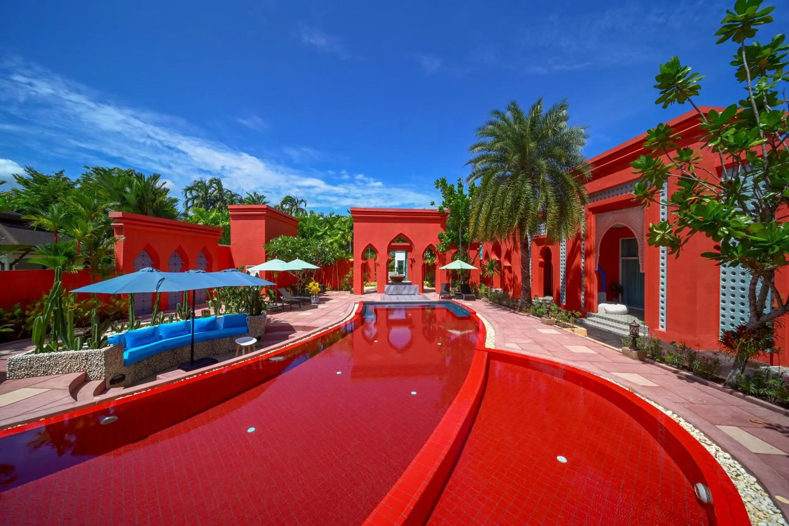 Swimming pool in The Kiri Villas Resort