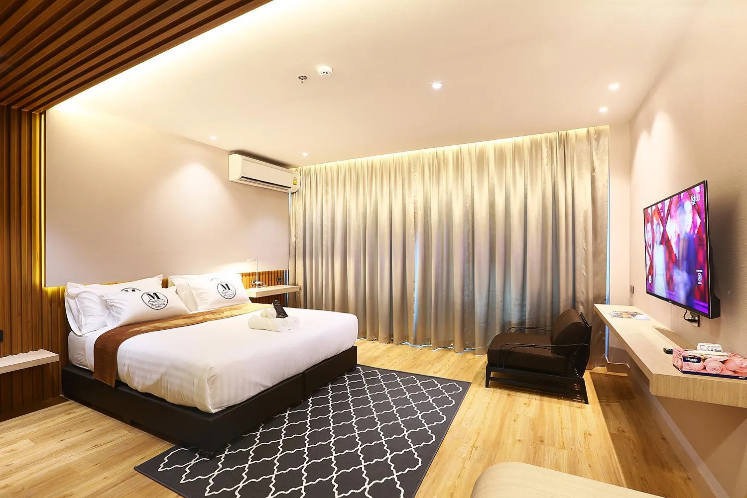 Bed in Montana Hotel Songkhla