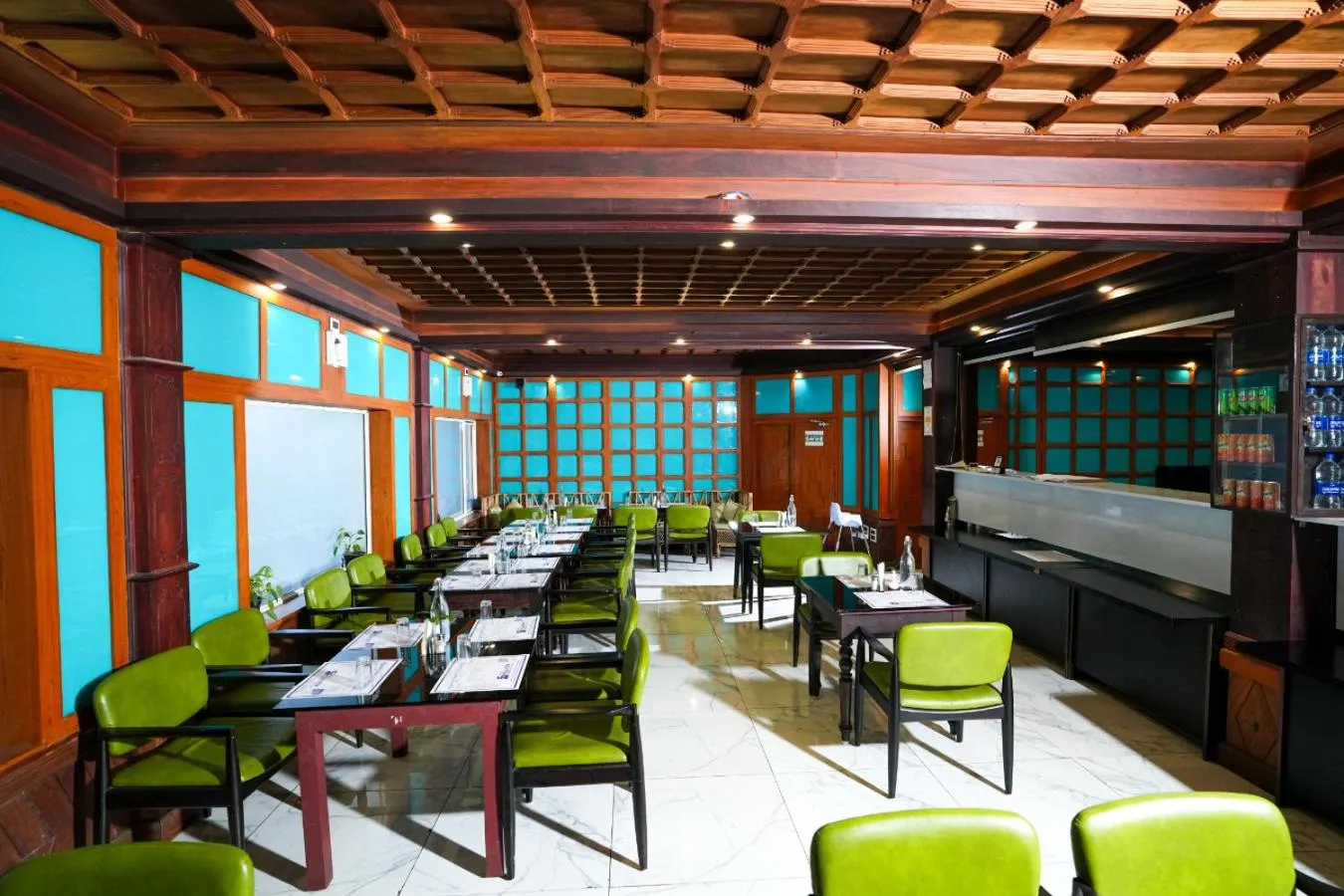 Restaurant/places to eat in HillView Munnar