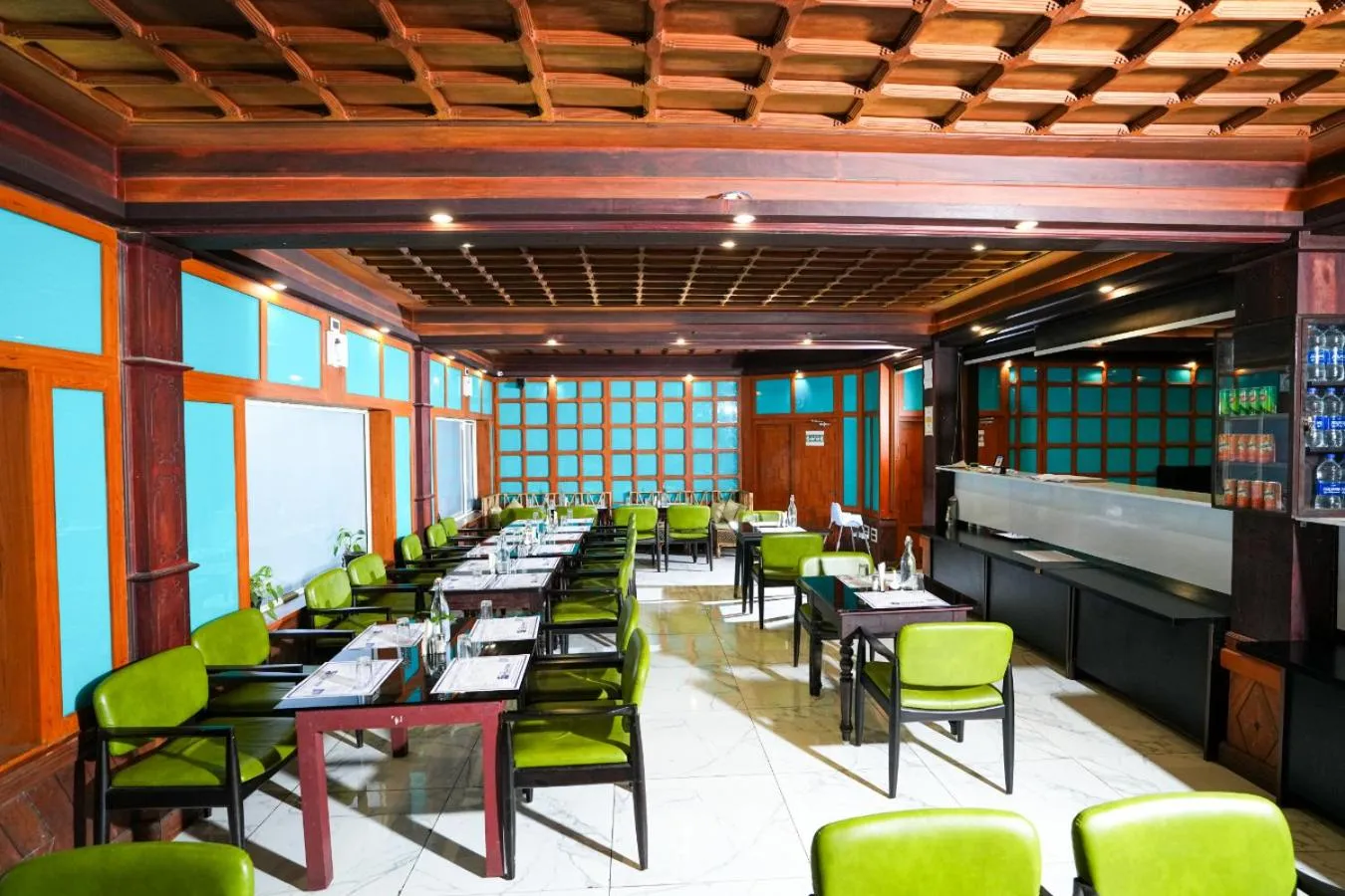 Restaurant/places to eat in HillView Munnar