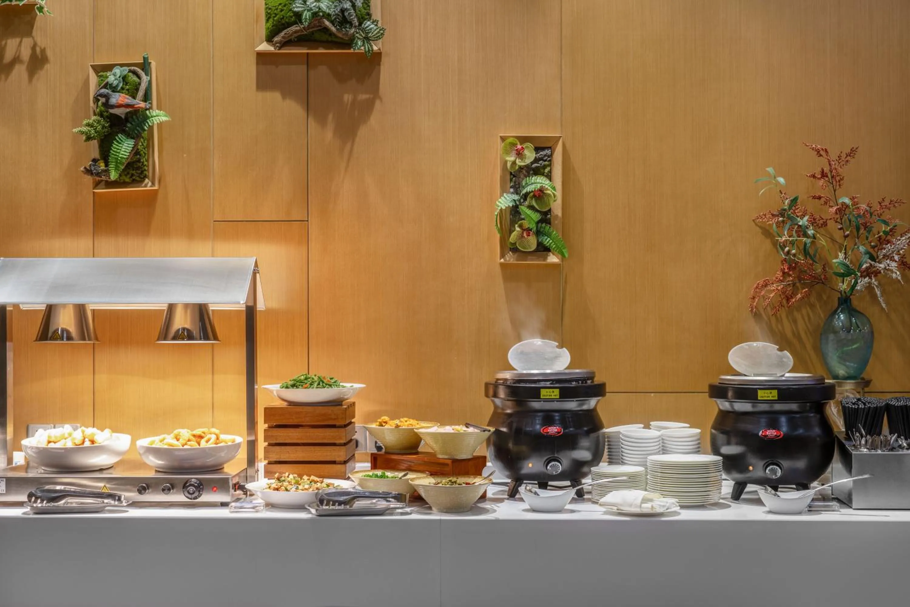 Breakfast in Holiday Inn Express Chengdu Xindu by IHG