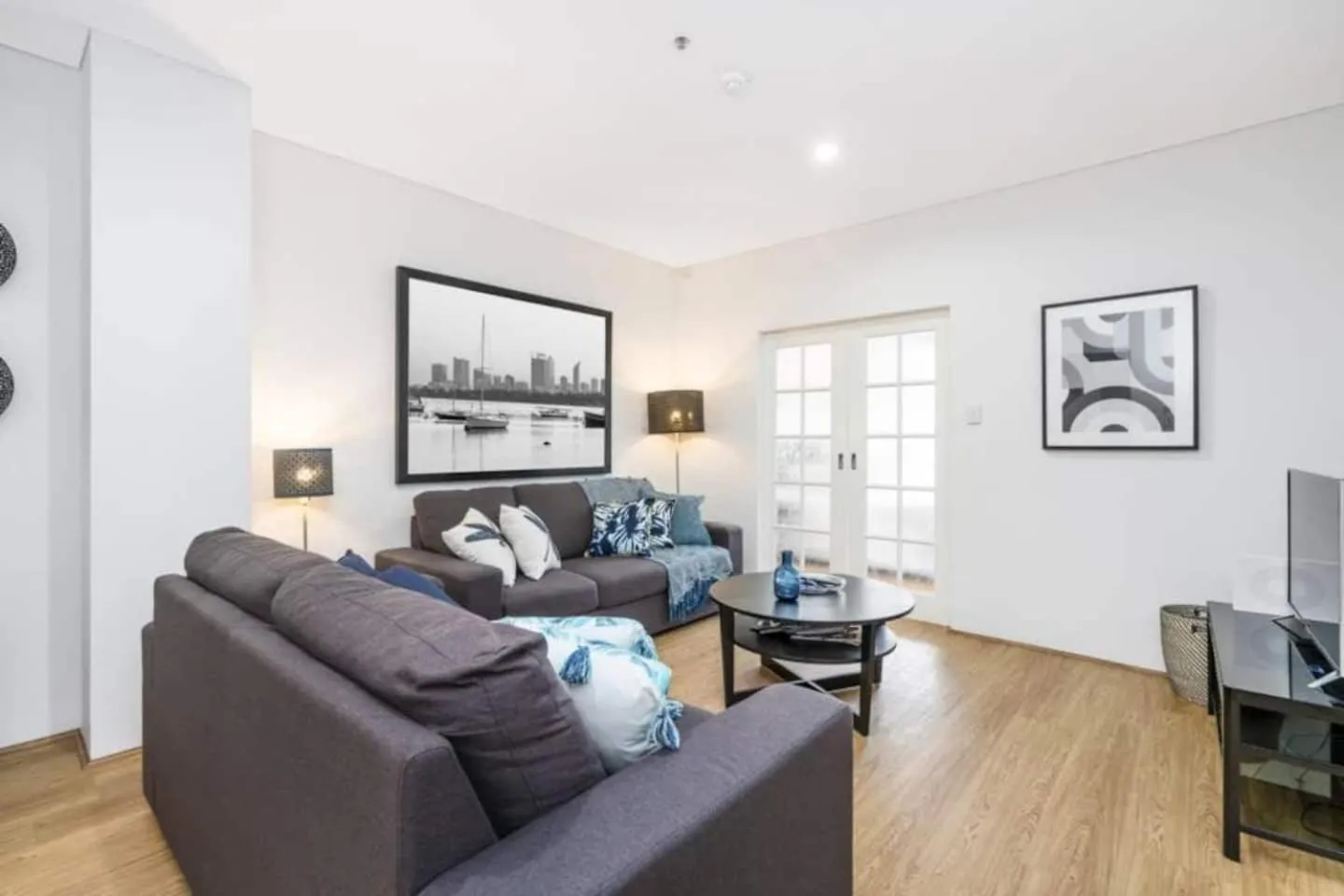 504 - Perth CBD Huge 1BR 1BA Beauty