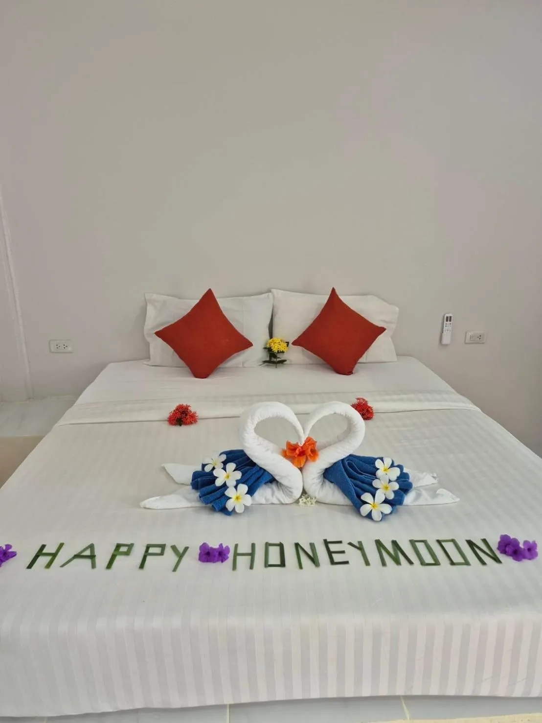 Bed in Poonsap Resort