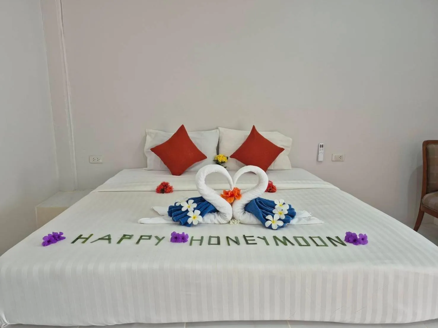 Bed in Poonsap Resort