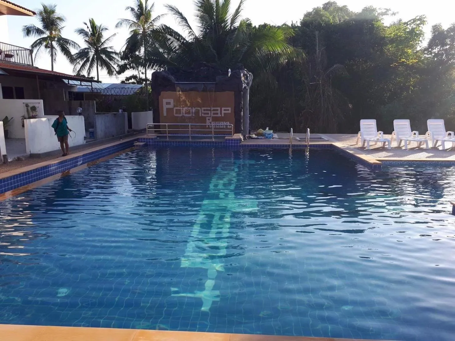 Swimming pool in Poonsap Resort