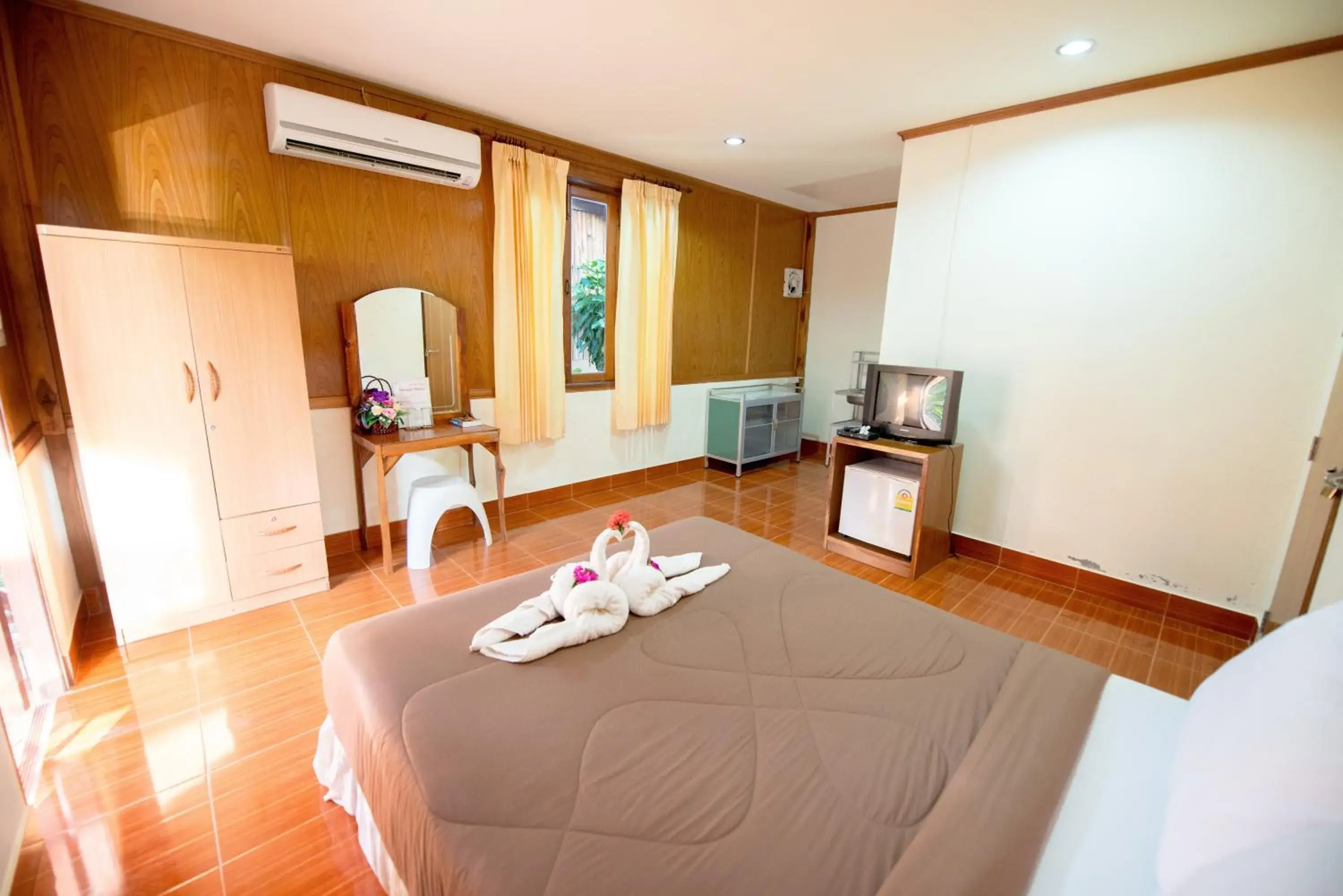 Standard Double Room in Poonsap Resort Standard Double Room in Poonsap Resort