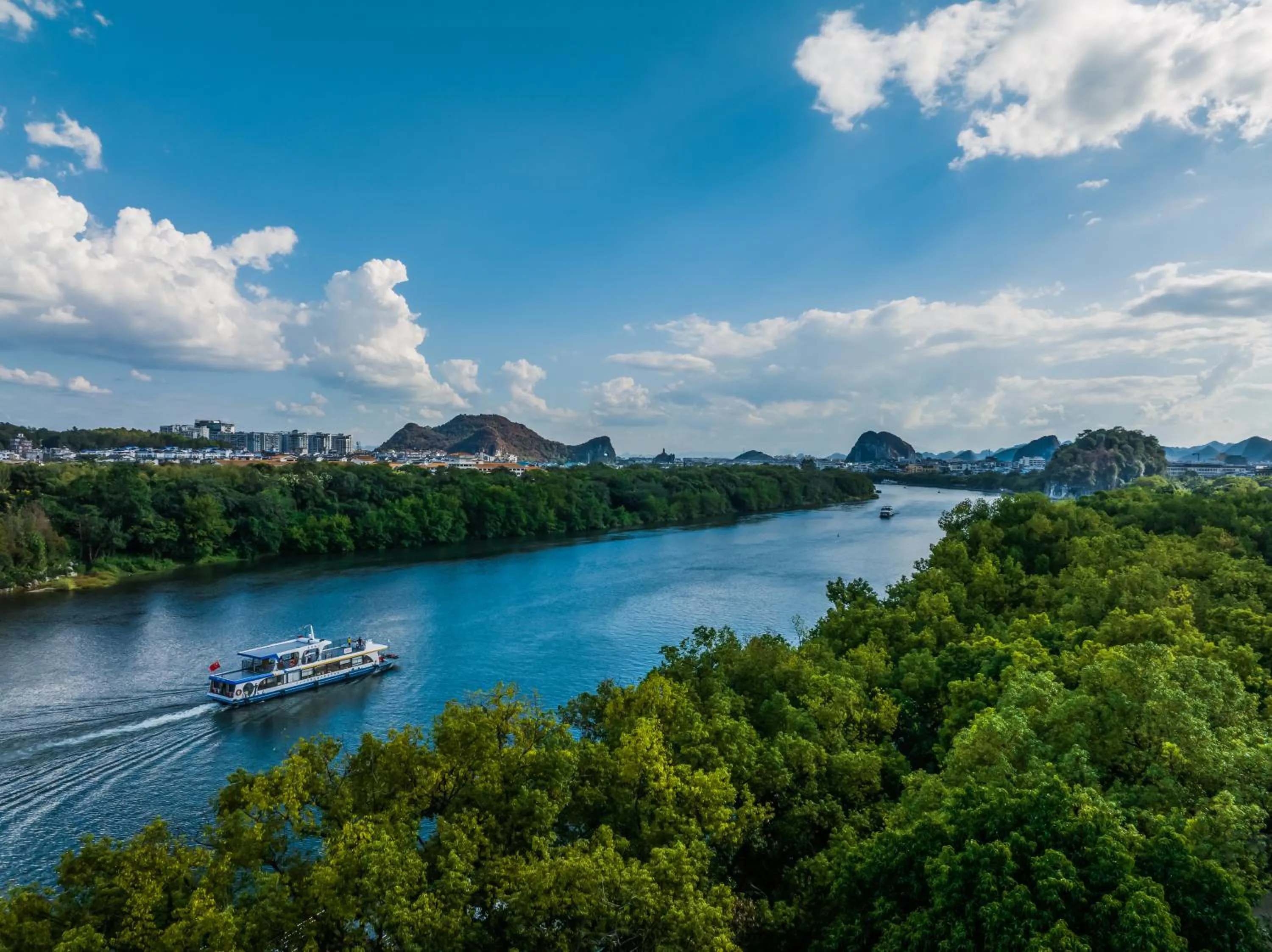 Natural landscape in Wing Hotel Guilin - Central Square