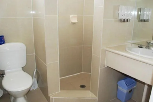 Bathroom in Red Cedars Motel