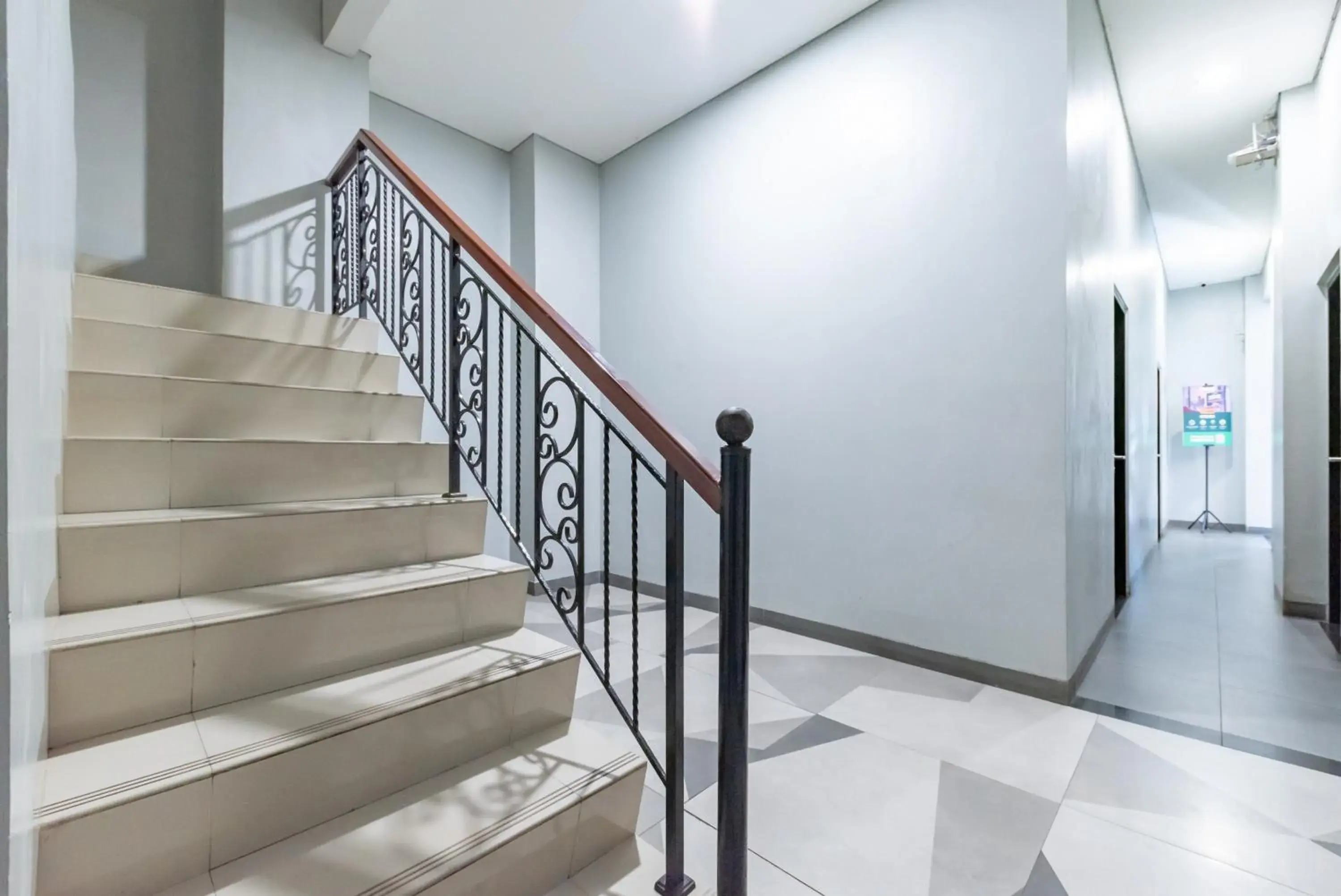 Property building in Sans Vibes Hotel Malabar Property building in Sans Vibes Hotel Malabar