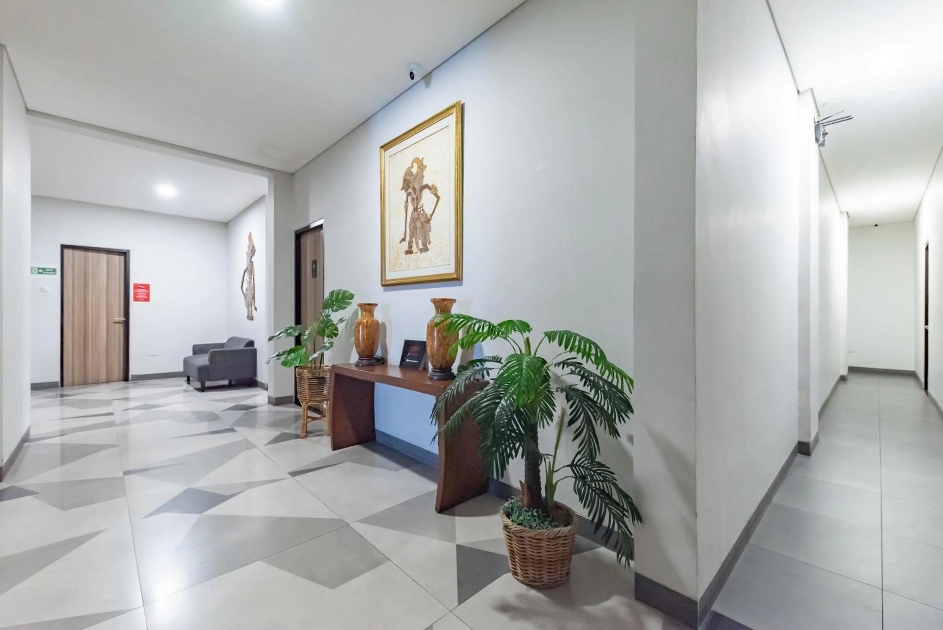 Property building in Sans Vibes Hotel Malabar