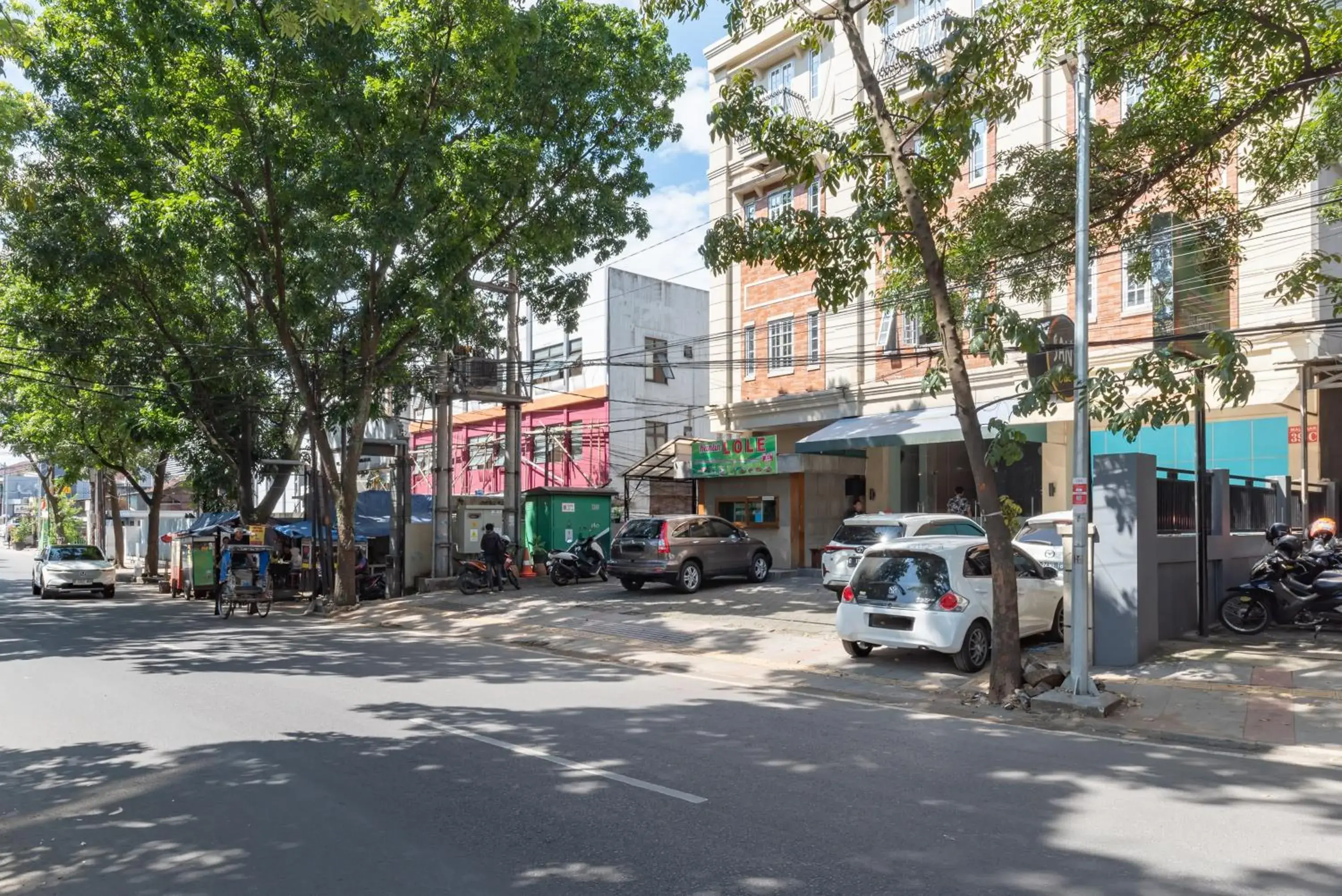 Facade/entrance in Sans Vibes Hotel Malabar Facade/entrance in Sans Vibes Hotel Malabar