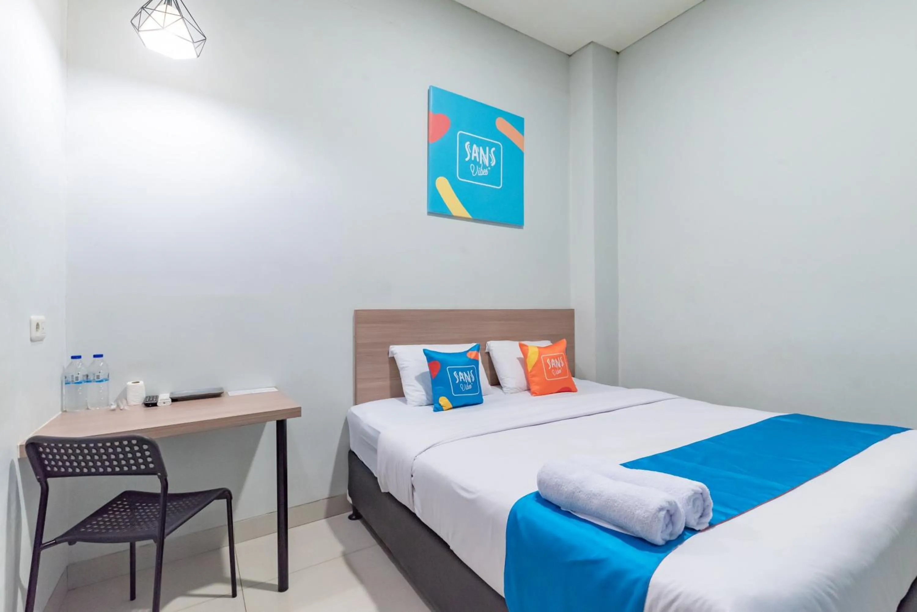 Bedroom, Bed in Sans Vibes Hotel Malabar