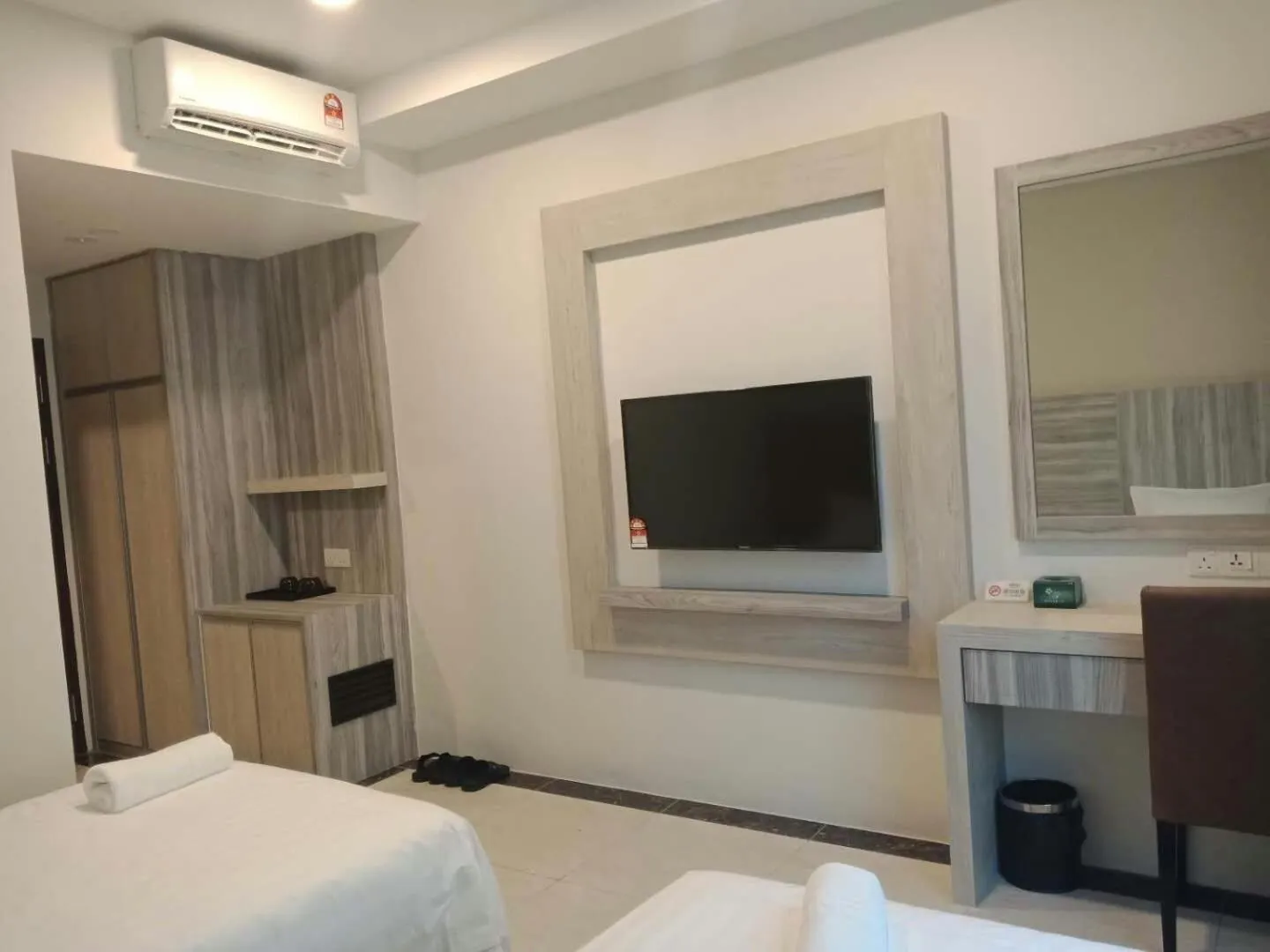 TV and multimedia, Bed in Grand Wonderful Hotel