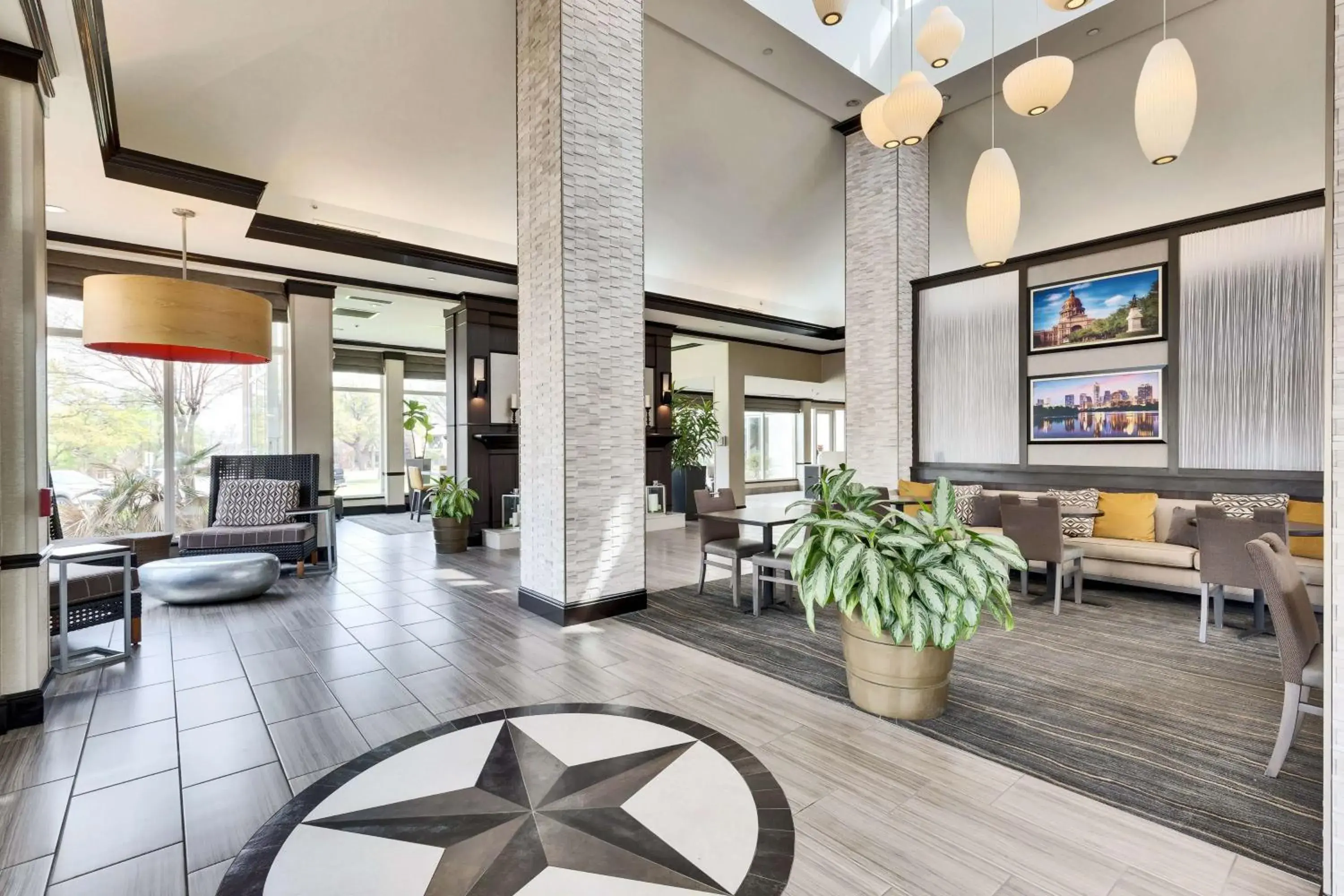 Lobby or reception in Hilton Garden Inn Austin NorthWest/Arboretum Lobby or reception in Hilton Garden Inn Austin NorthWest/Arboretum