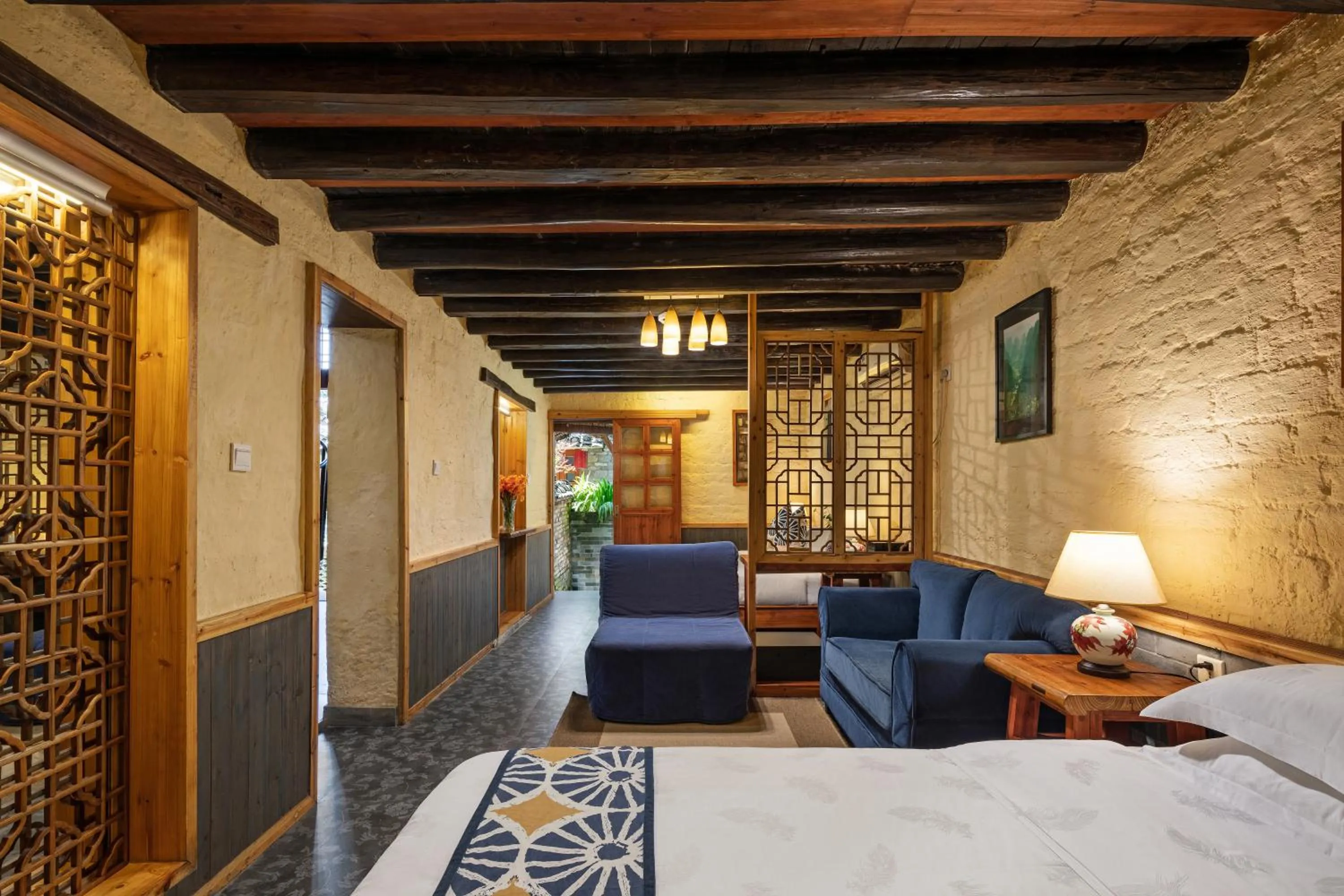 Photo of the whole room, Bed in Yangshuo Secret Garden