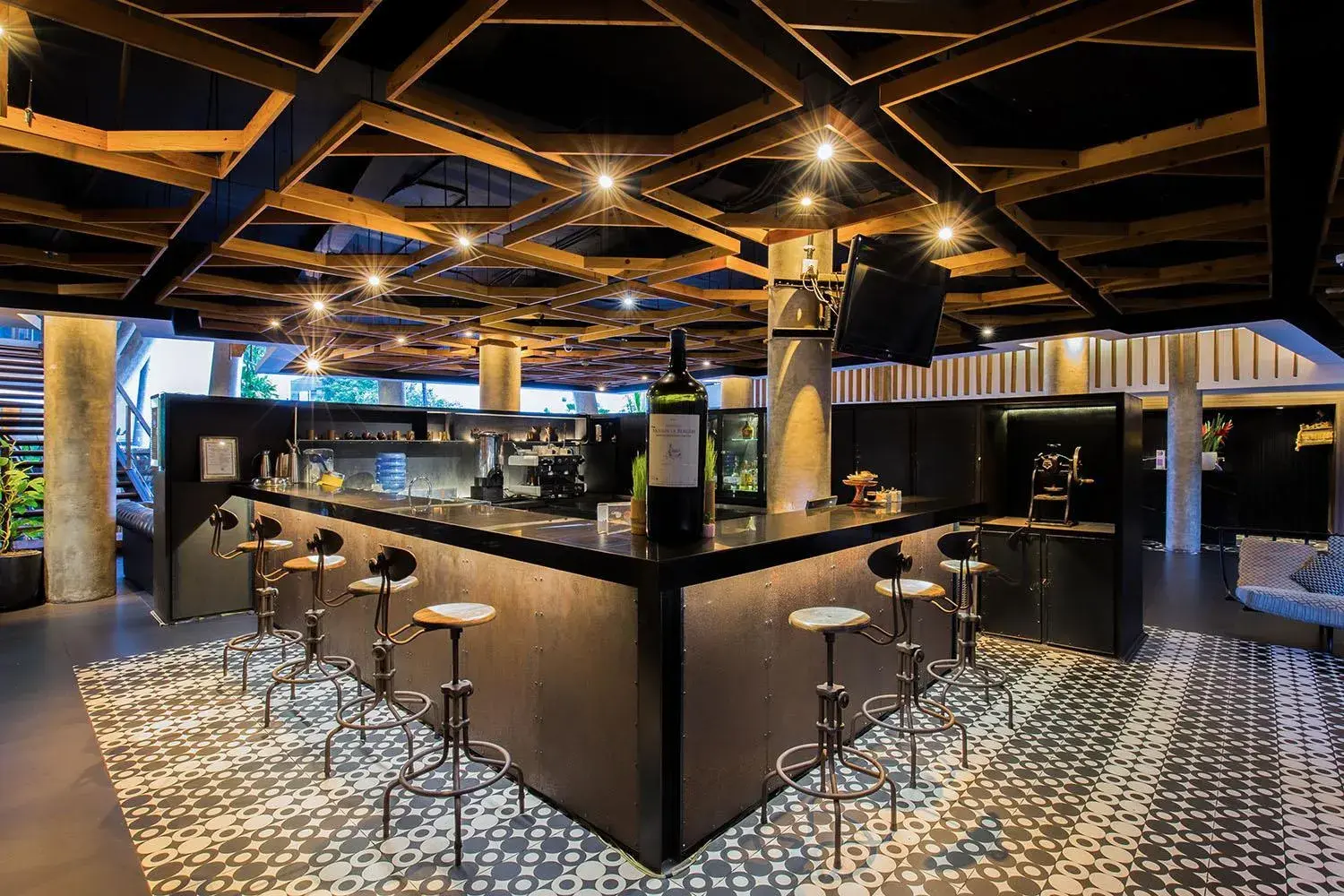 Lounge or bar in THE 1O1 Bali Fontana Seminyak Lounge or bar in THE 1O1 Bali Fontana Seminyak