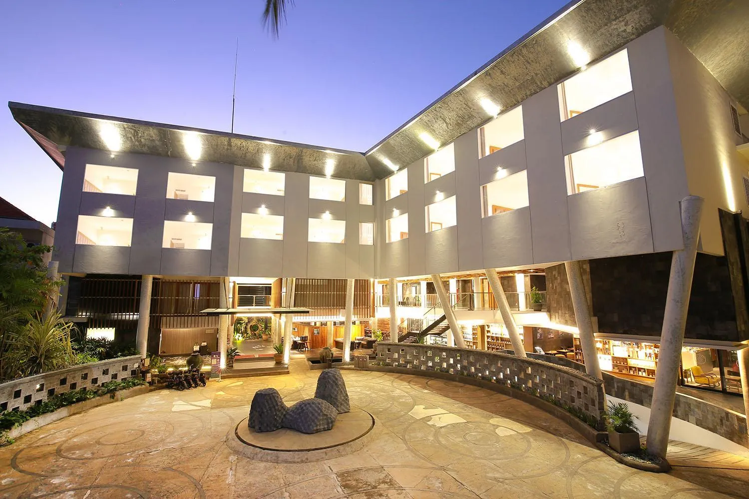 Activities in THE 1O1 Bali Fontana Seminyak