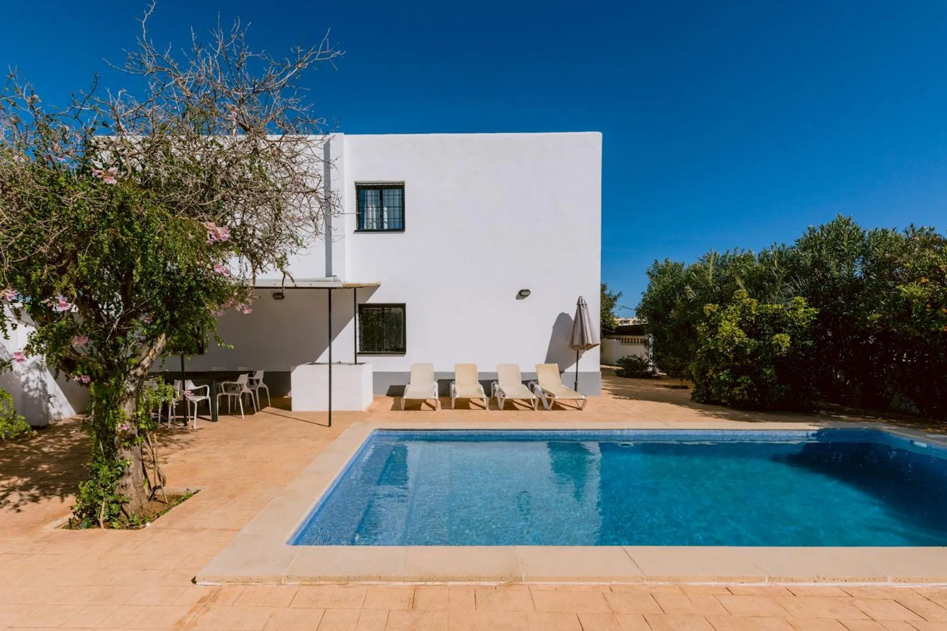 Villa Torres is a great villa only a 10 minute walk from the centre of Playa den Bossa