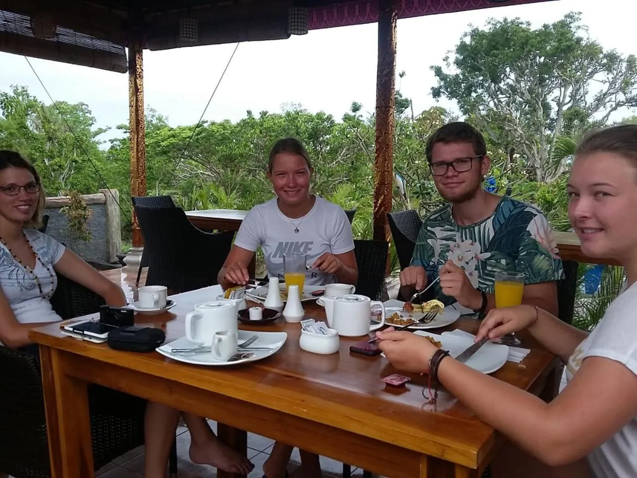 Family in Tatak Bunut Villa Ceningan