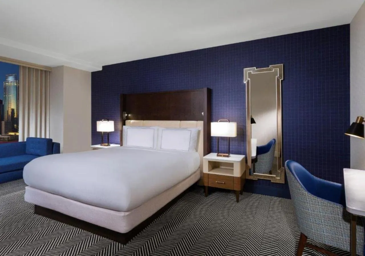 Bedroom, Bed in Hilton Austin