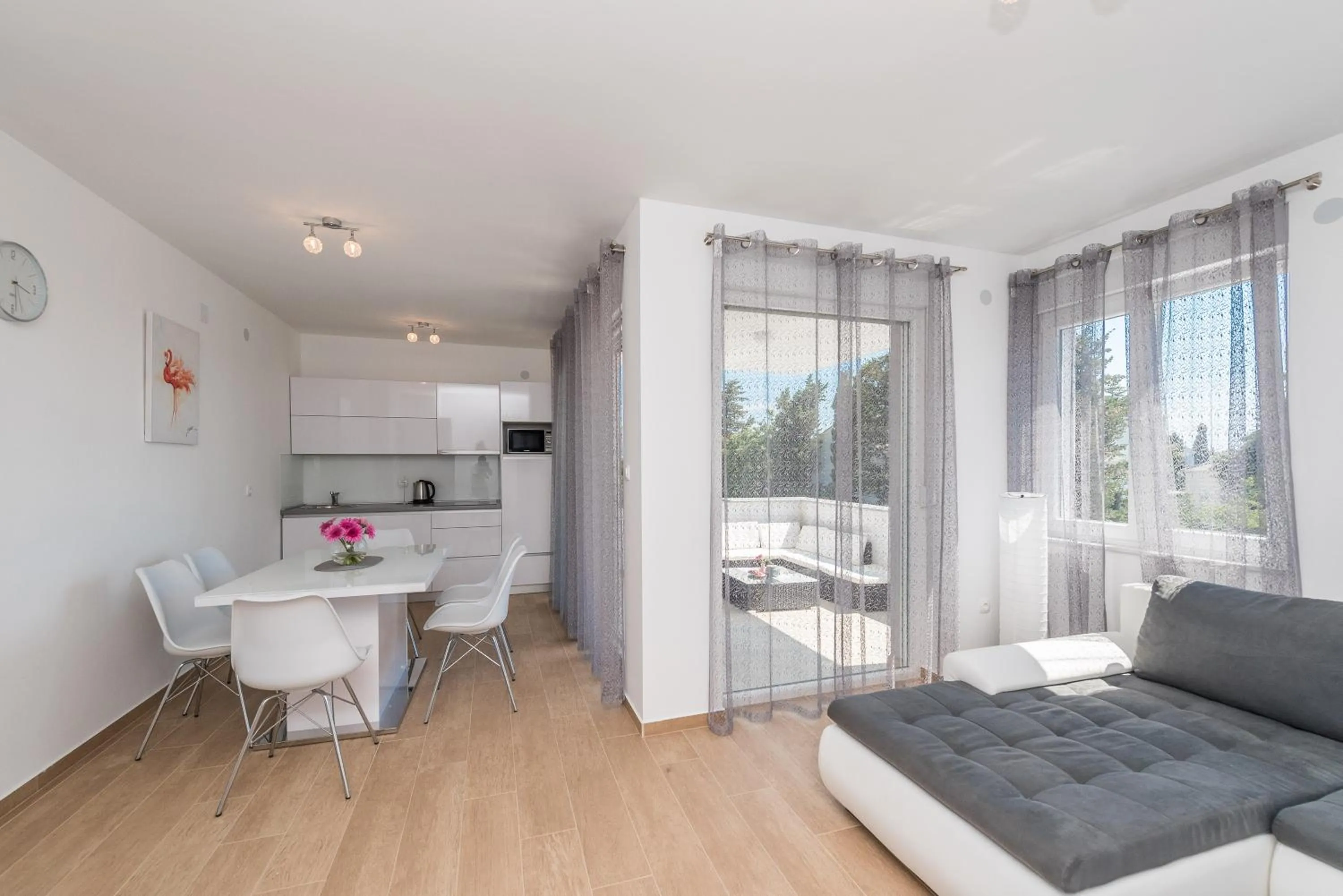 Villa Star 6 luxury apartment with a pool