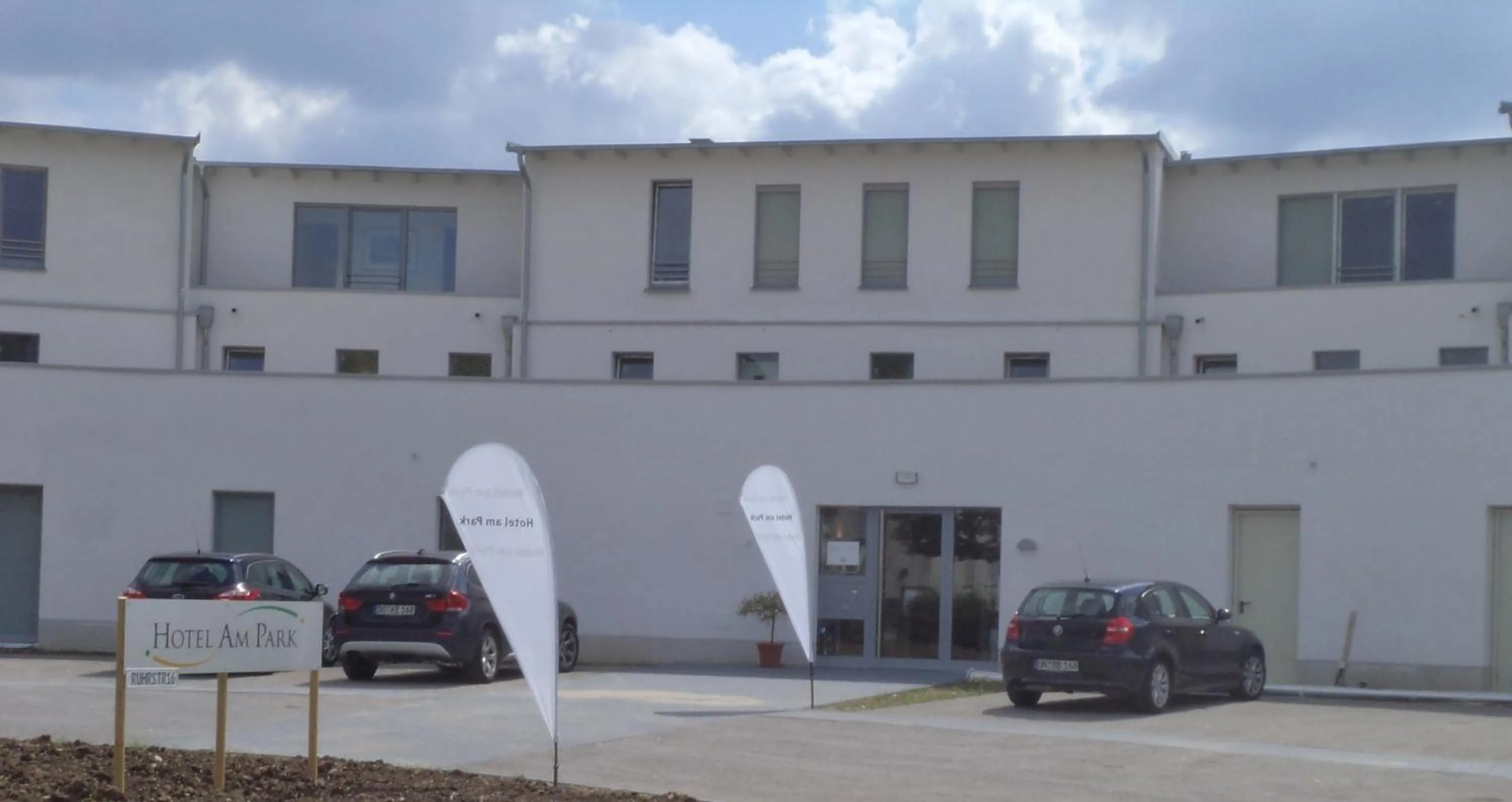 Facade/entrance in Das Neue Hotel Am Park